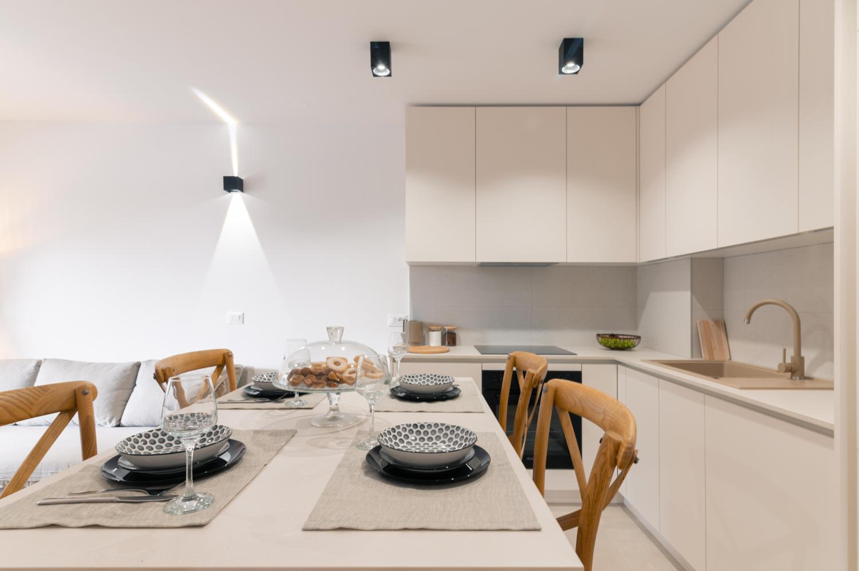 One-Bedroom Apartment - Photo 4