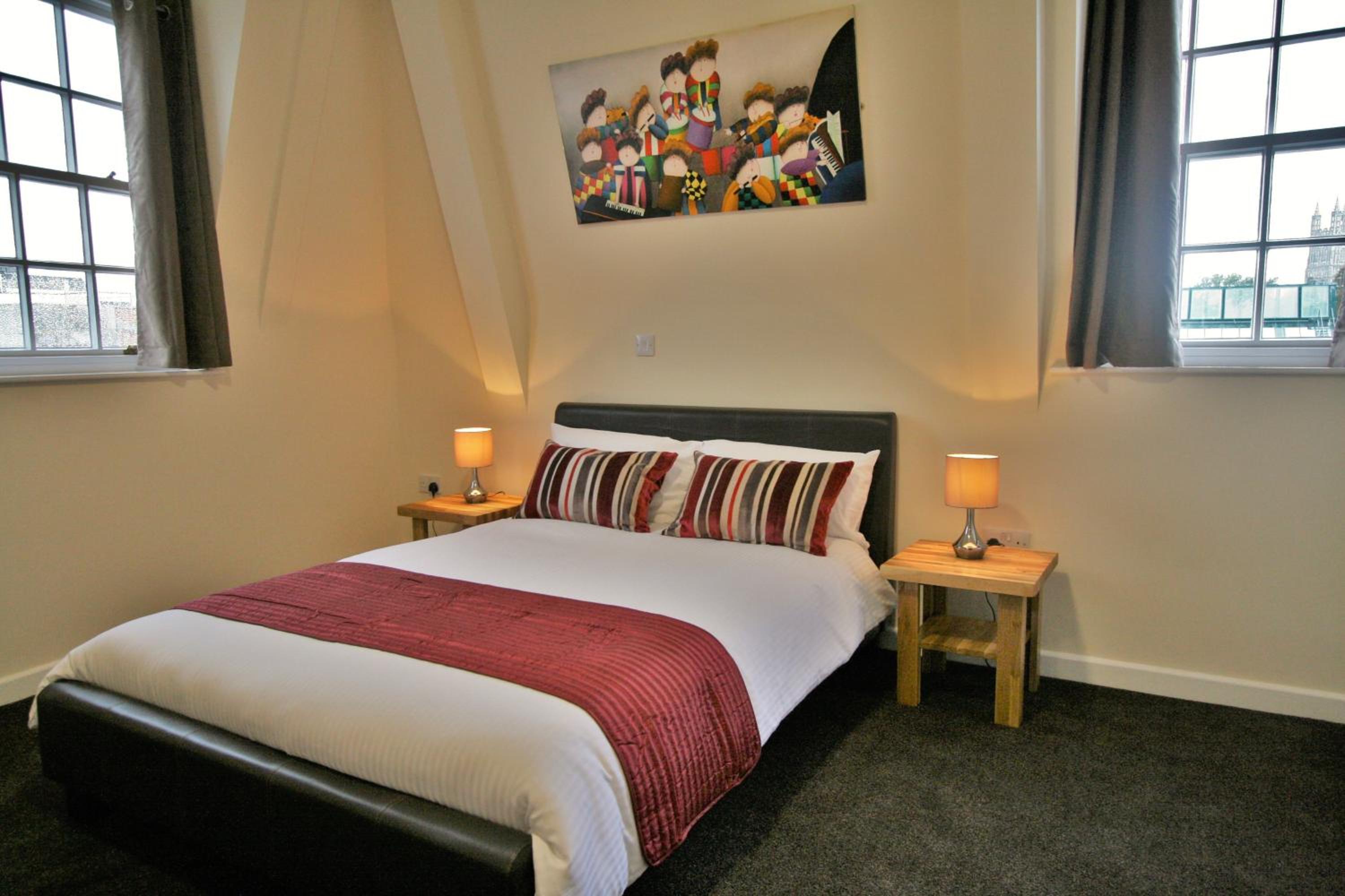 Suite - Photo 7