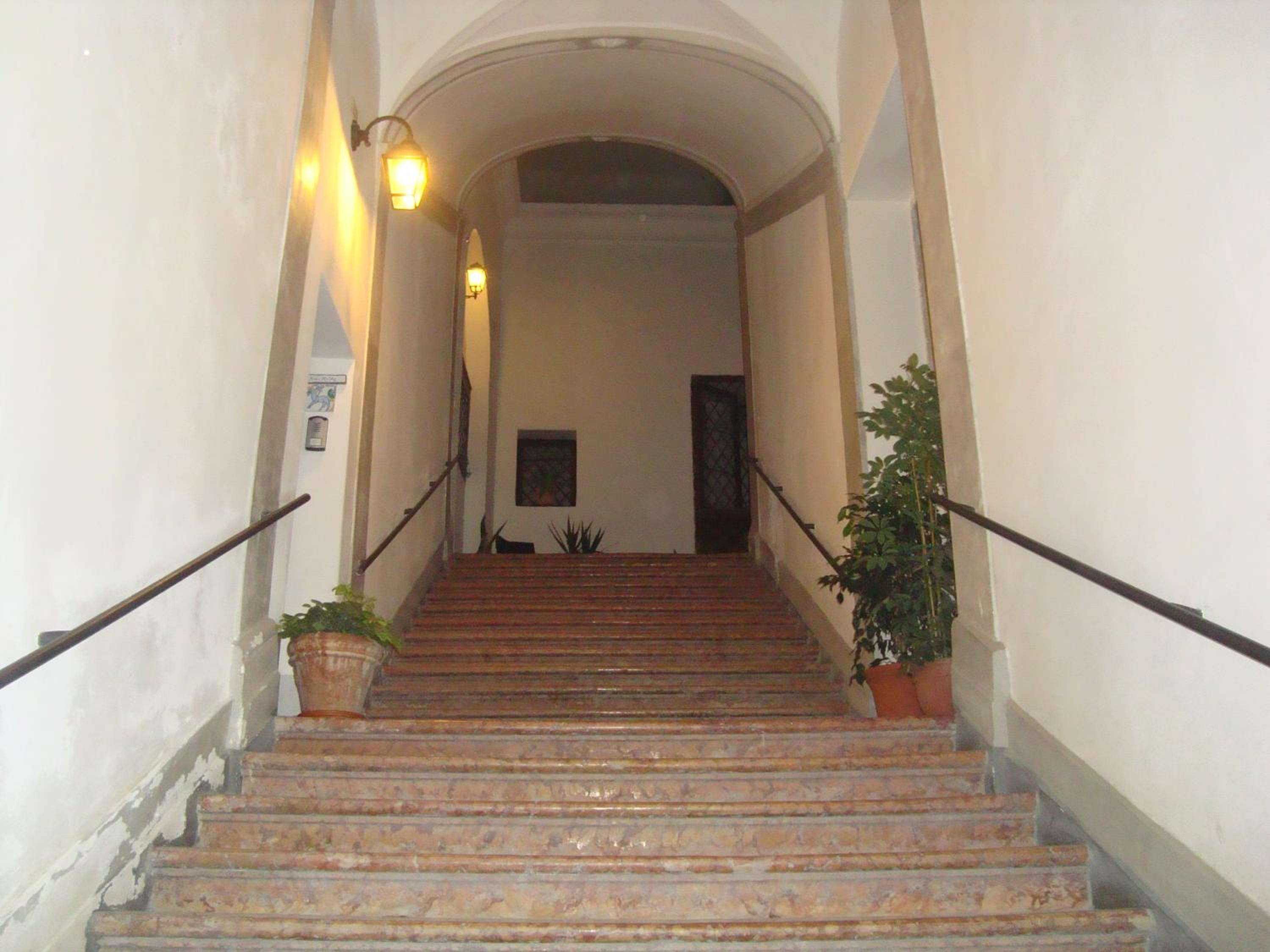 Comfort Apartment - Photo 9