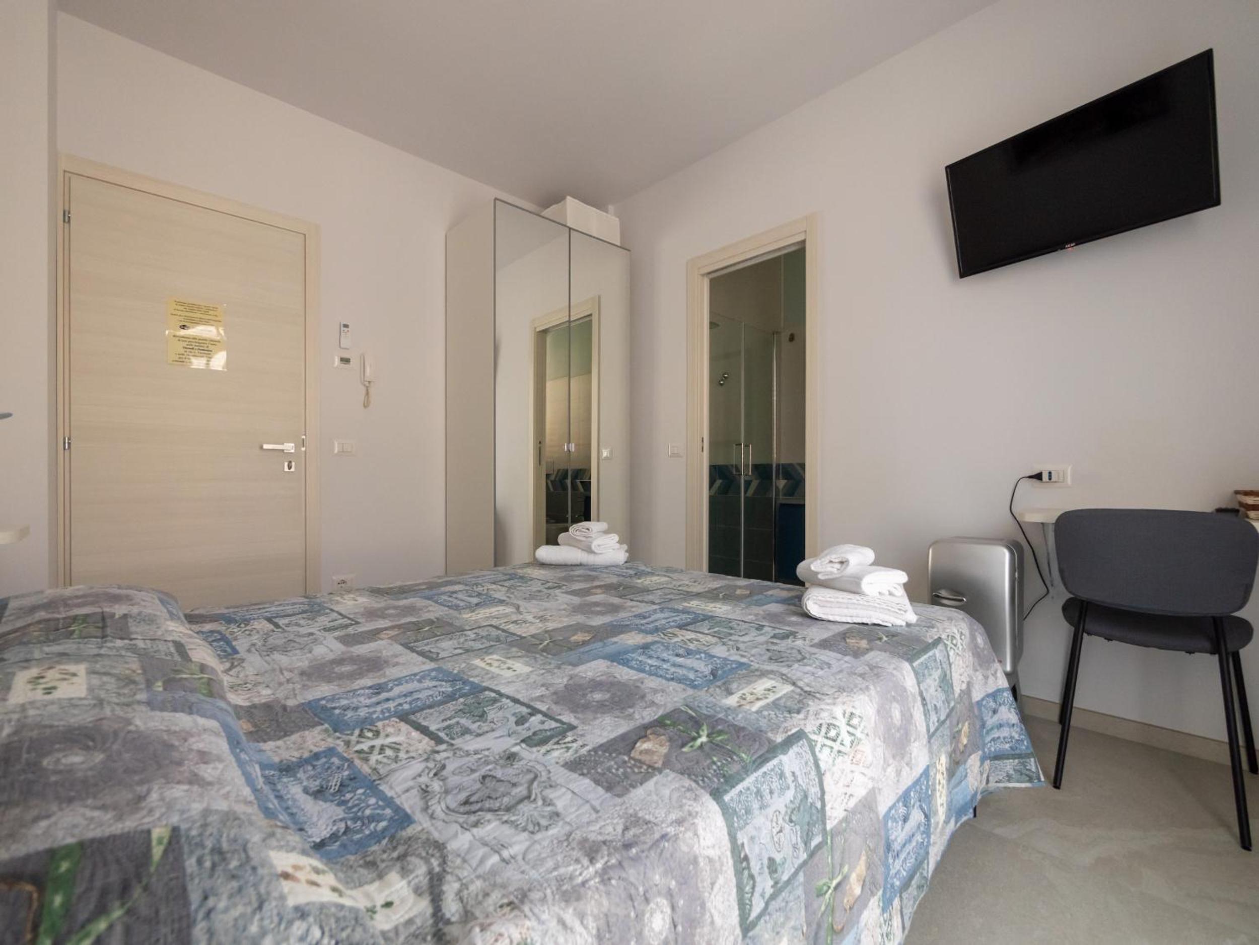 Double Room with Balcony photo 2