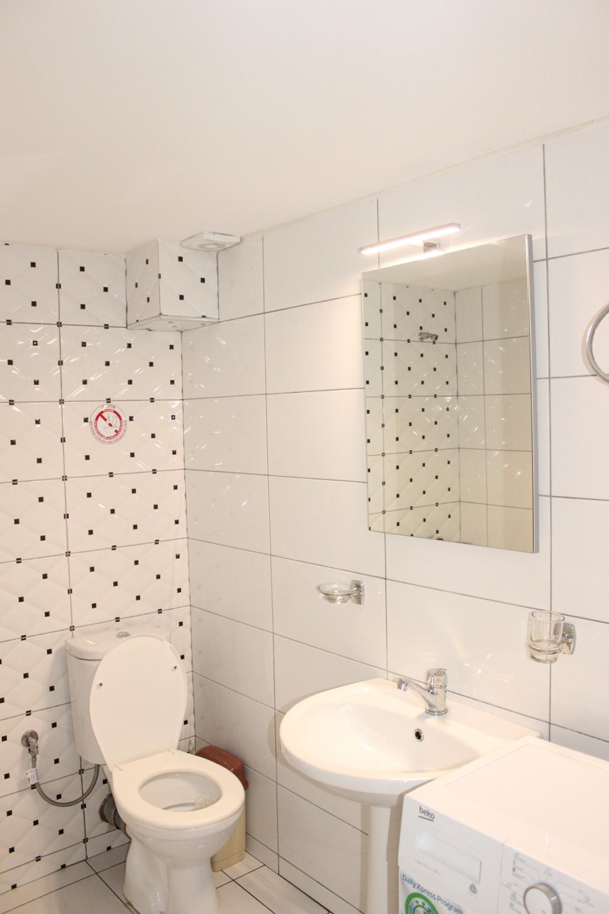 Studio Apartment photo 3