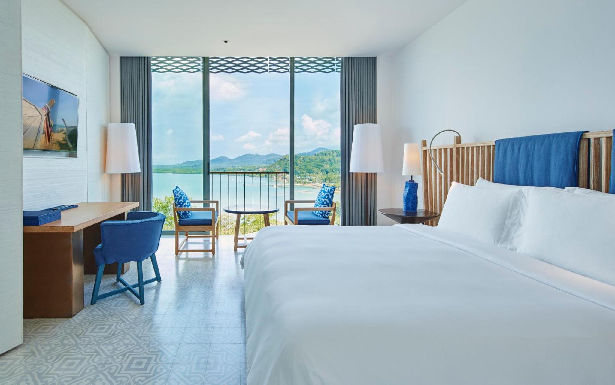 Bay Room King