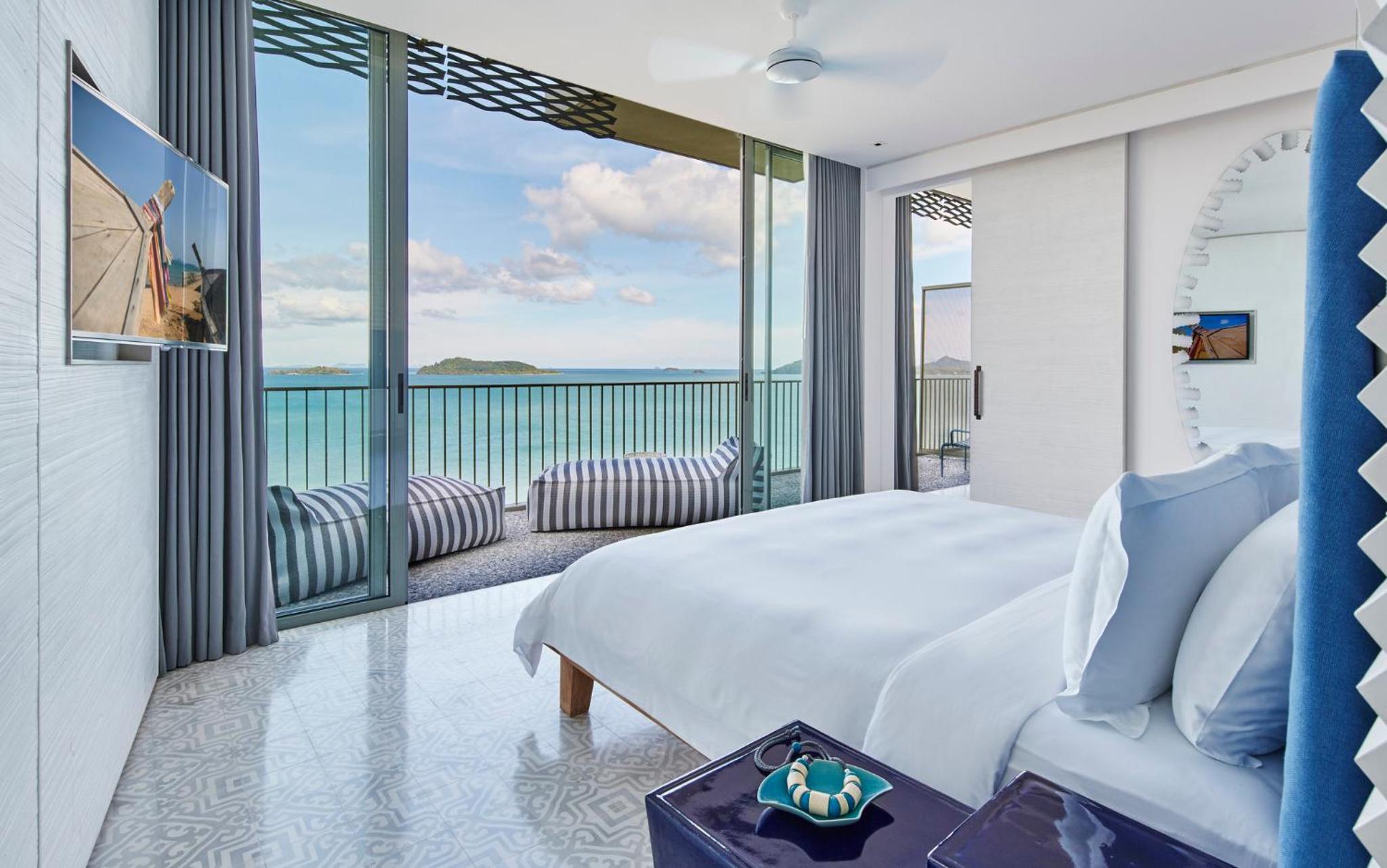 Bay Suite