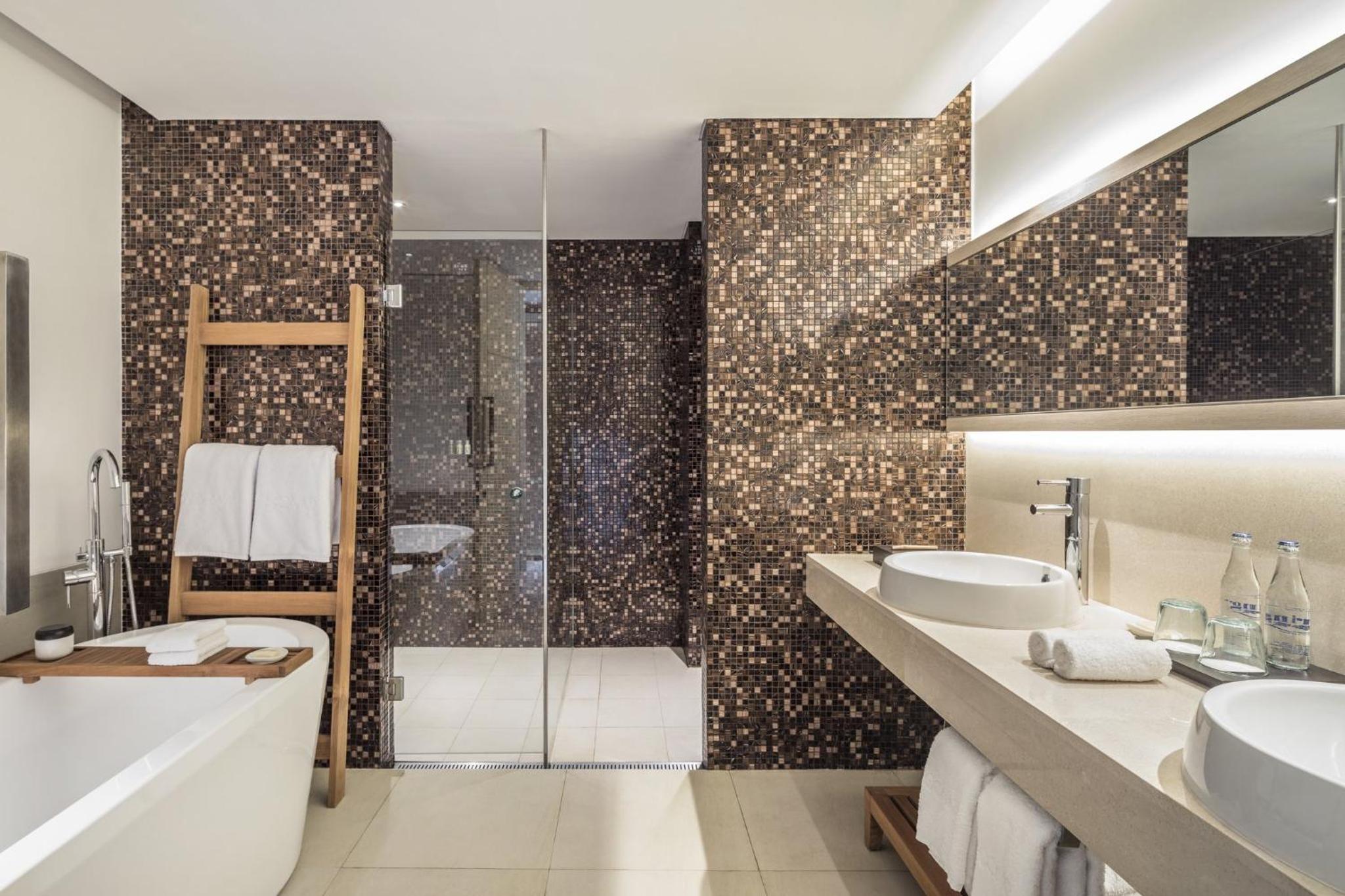 Batu Mejan Suite photo 2