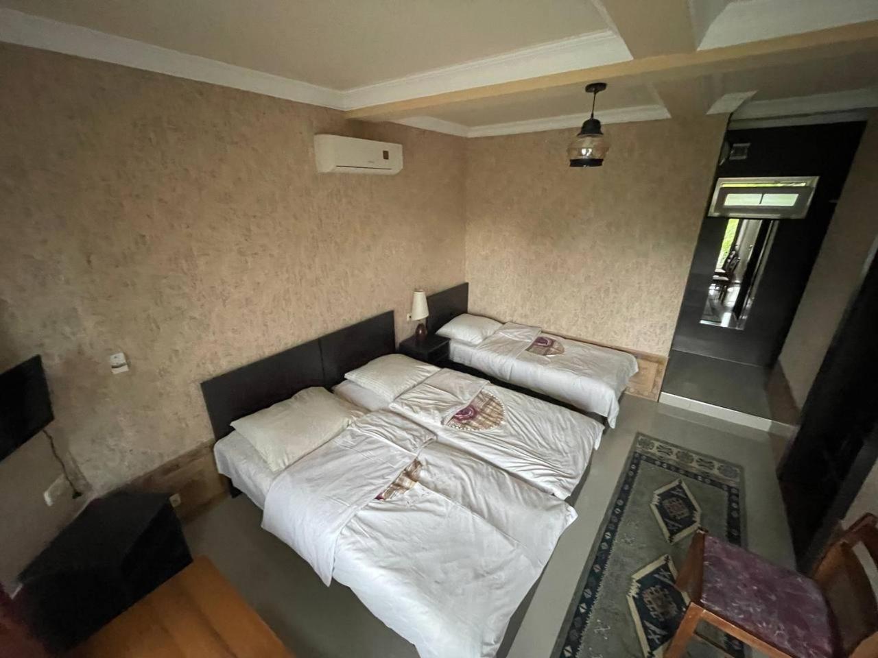 Triple Room with Private Bathroom photo 1