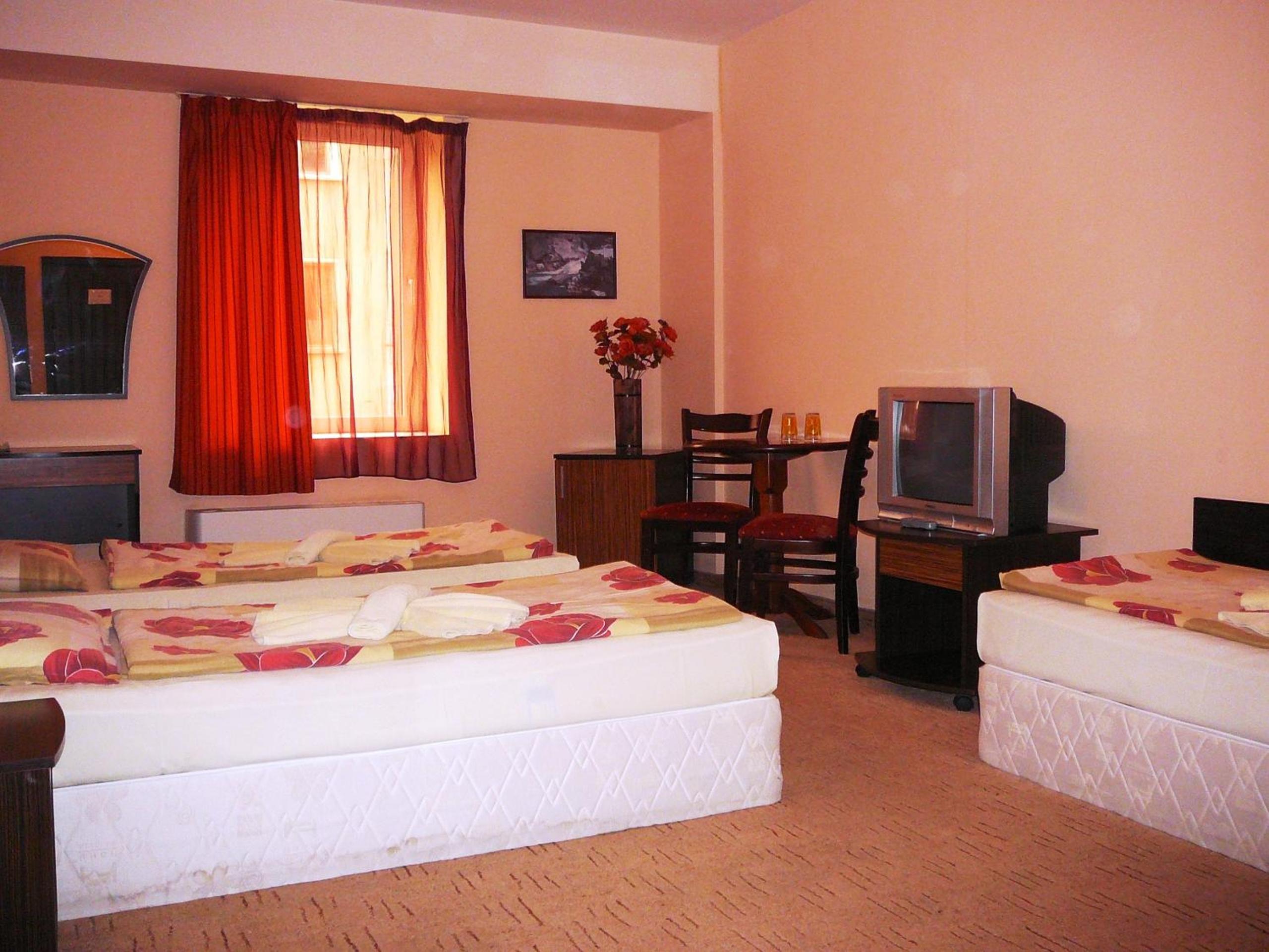 Triple Room photo 3