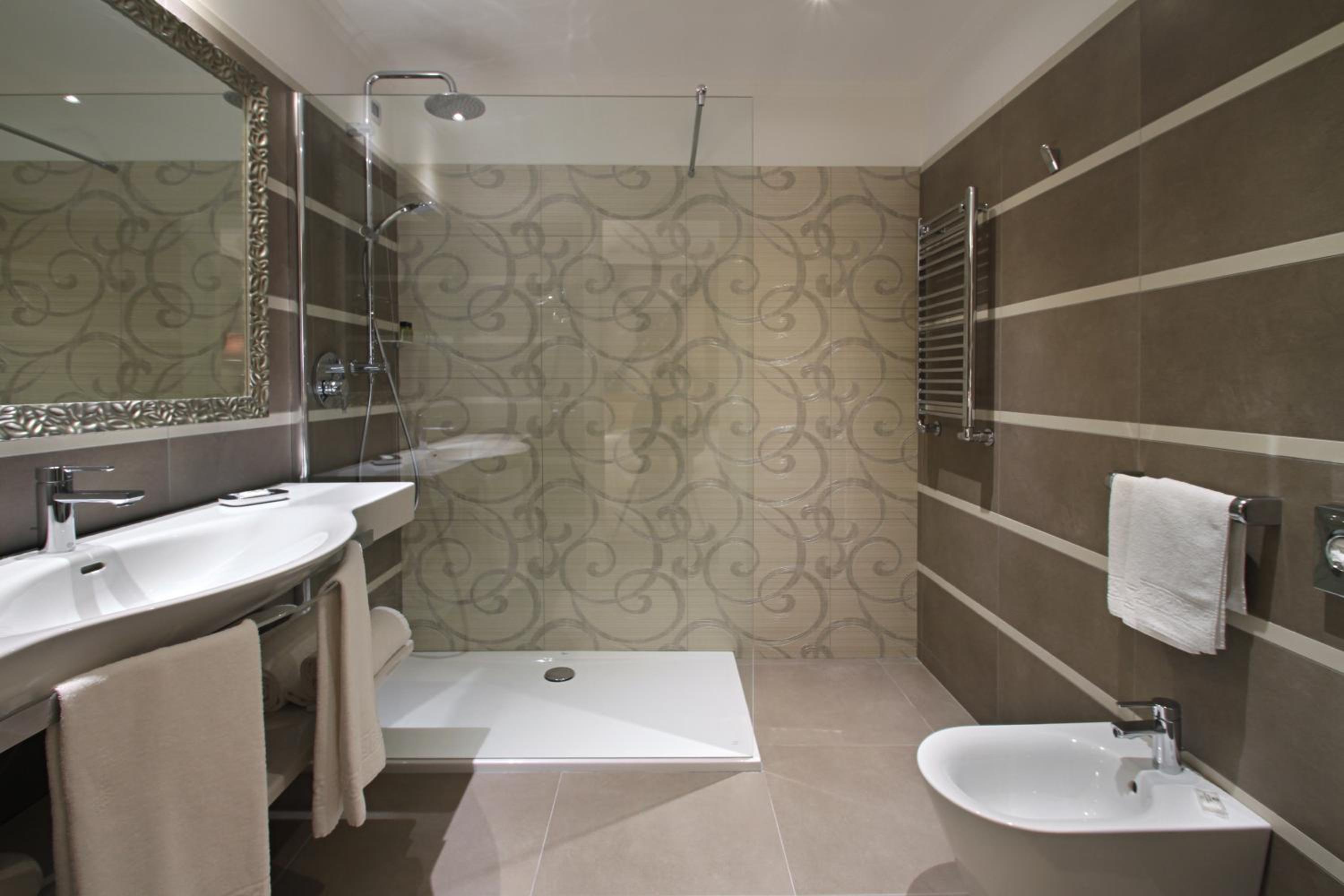 Deluxe Double Room - Photo 4