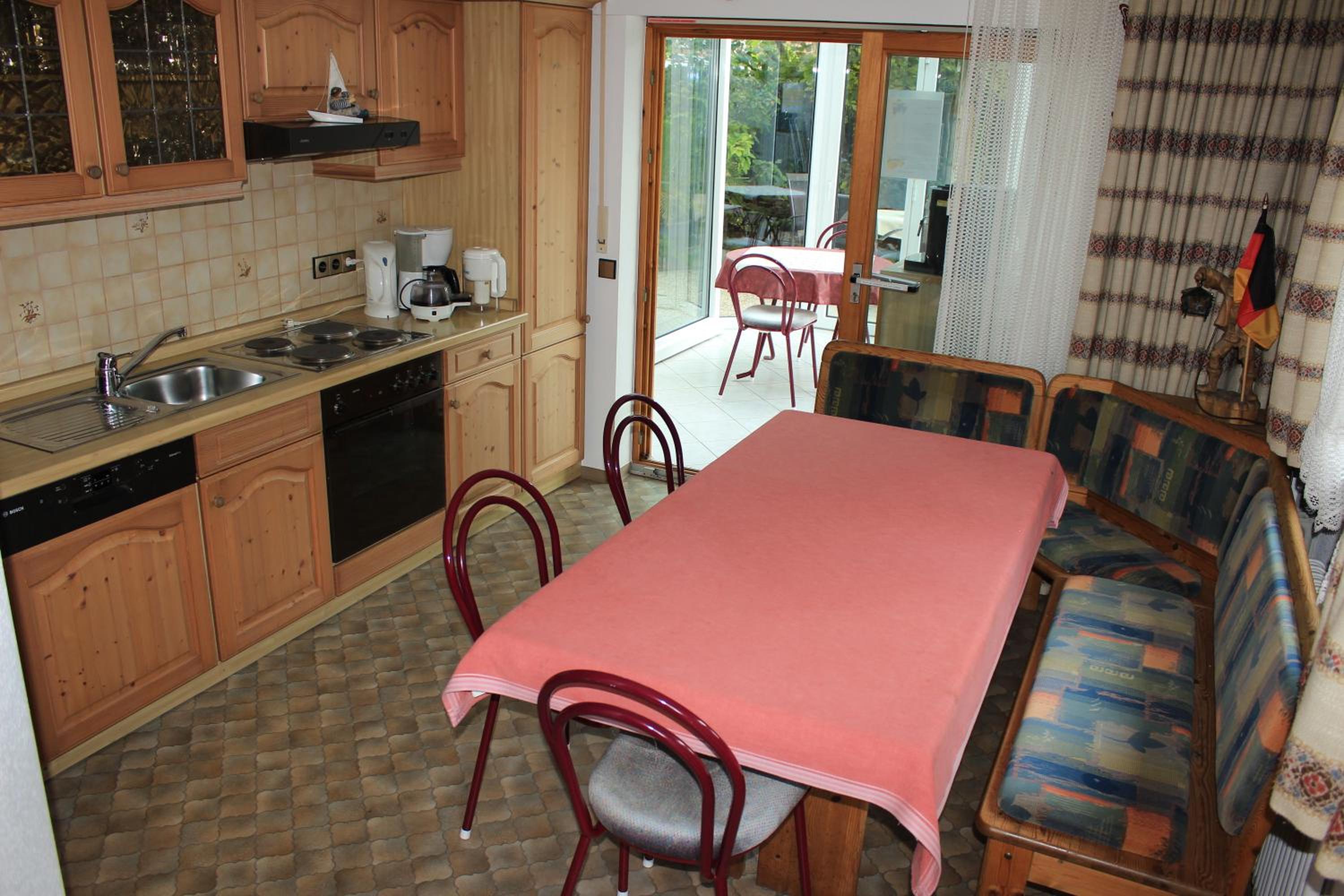 Studio Apartment photo 3