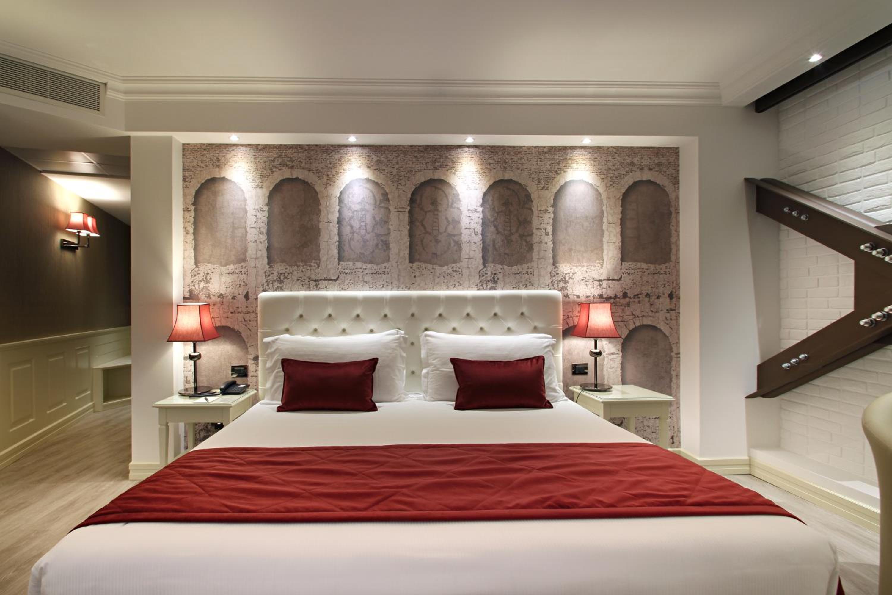 Deluxe Double Room - Photo 1