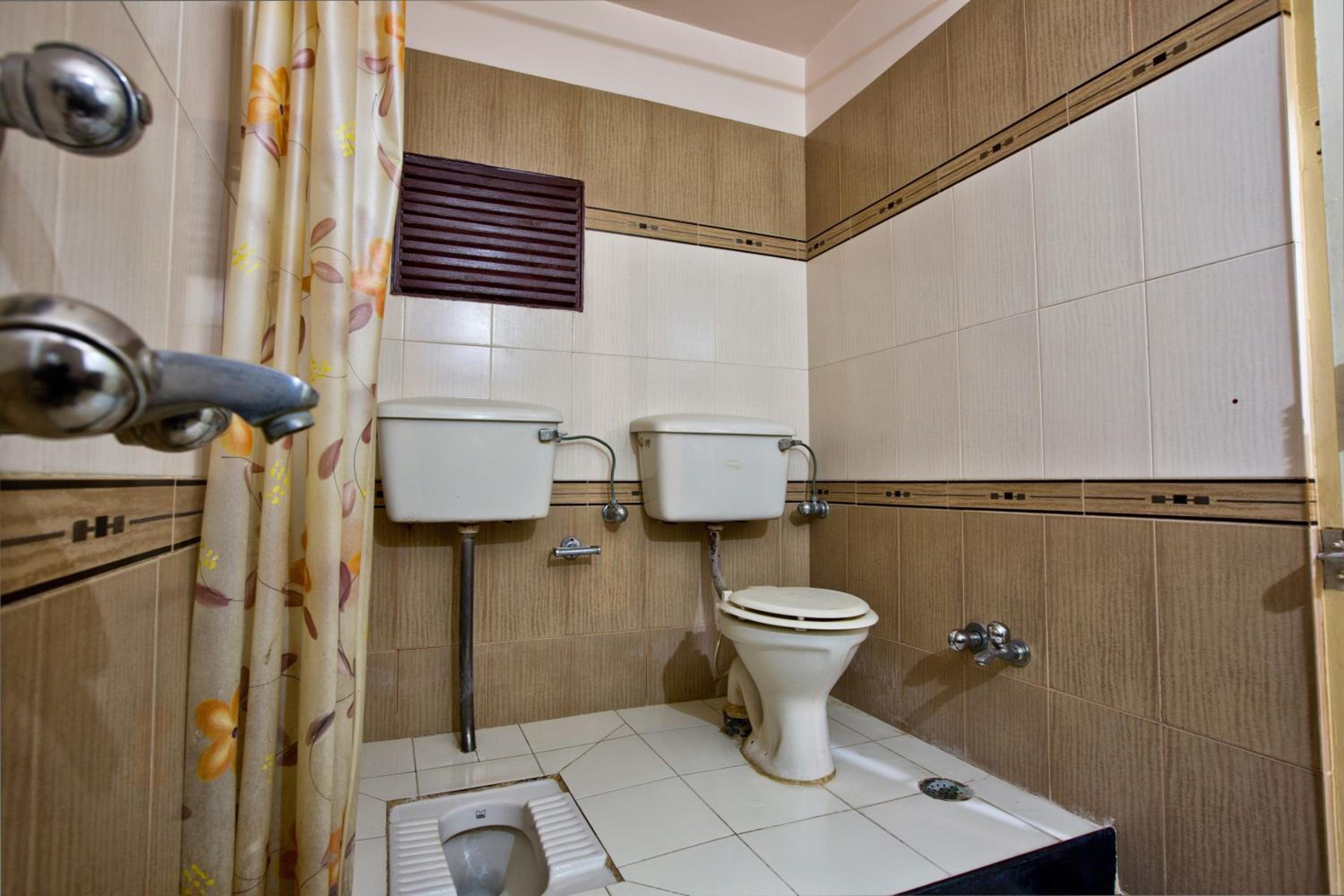 Superior Triple Room  - 10% off on SURA Cocktails & Cuisines, Enjoy Live Music, Welcome Drink on Arrival and Free Pickup from Railway Station - Photo 5
