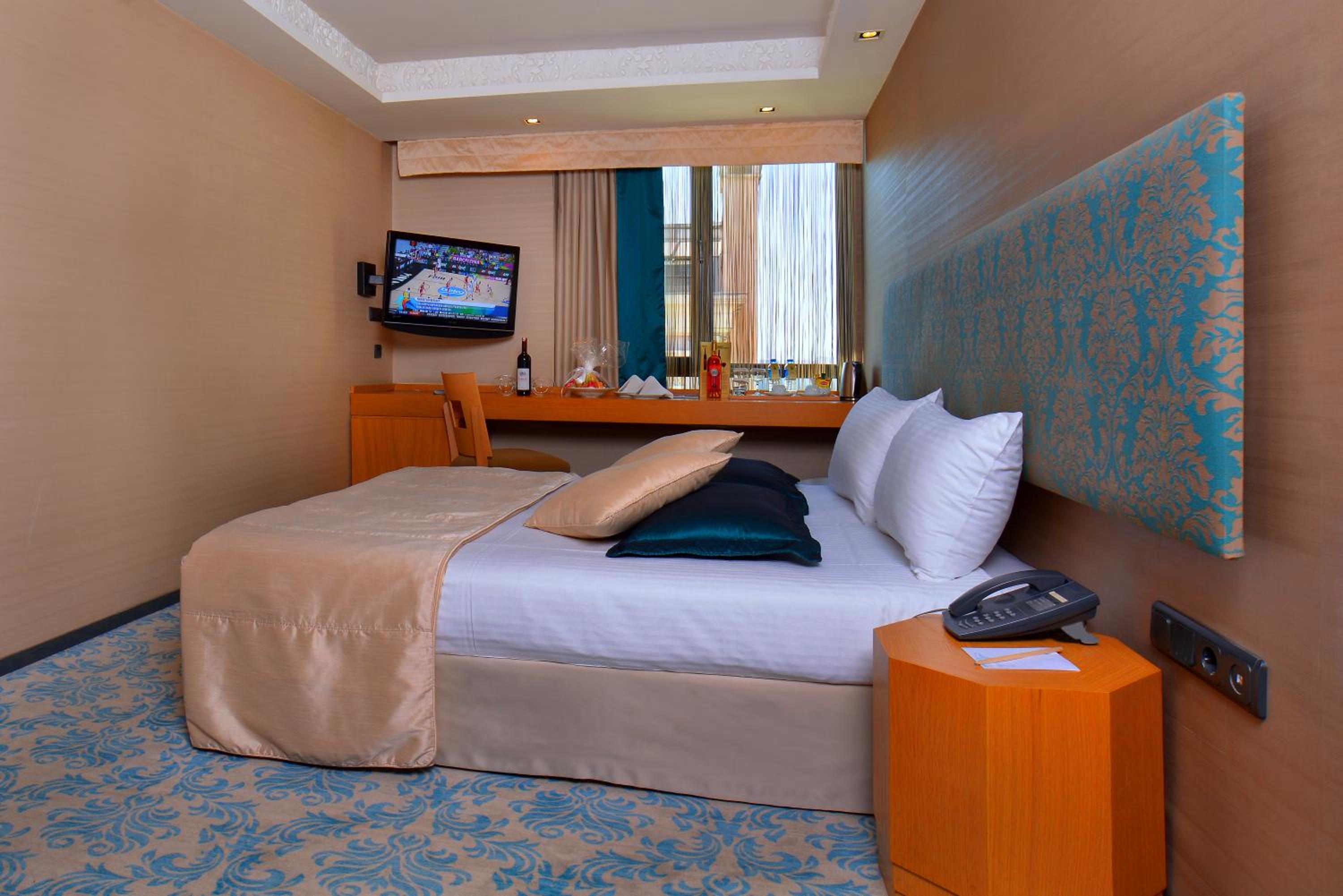 Superior Double or Twin Room photo 1