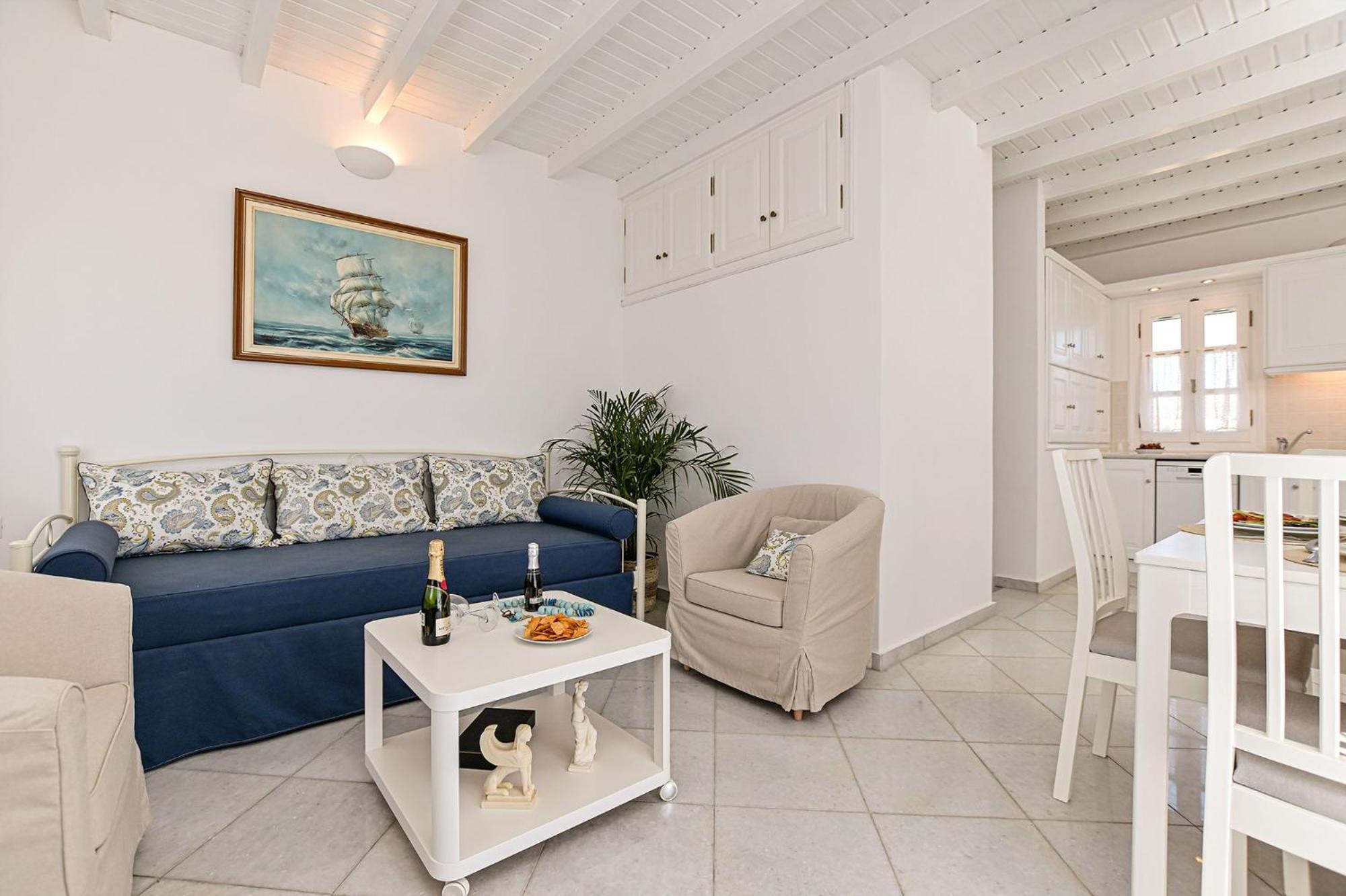 Three-Bedroom Villa photo 1