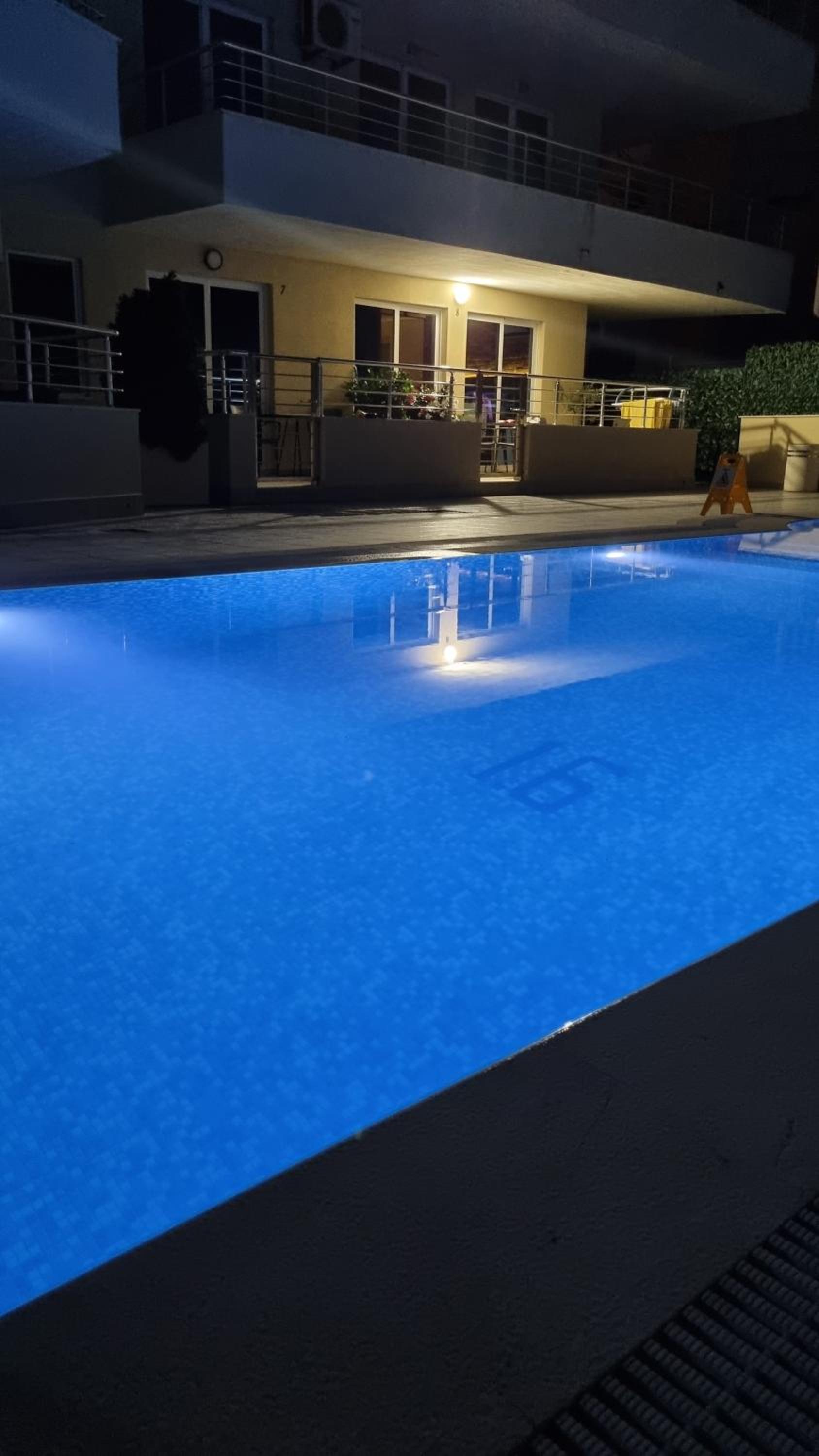 Apartment with Pool View  photo 2