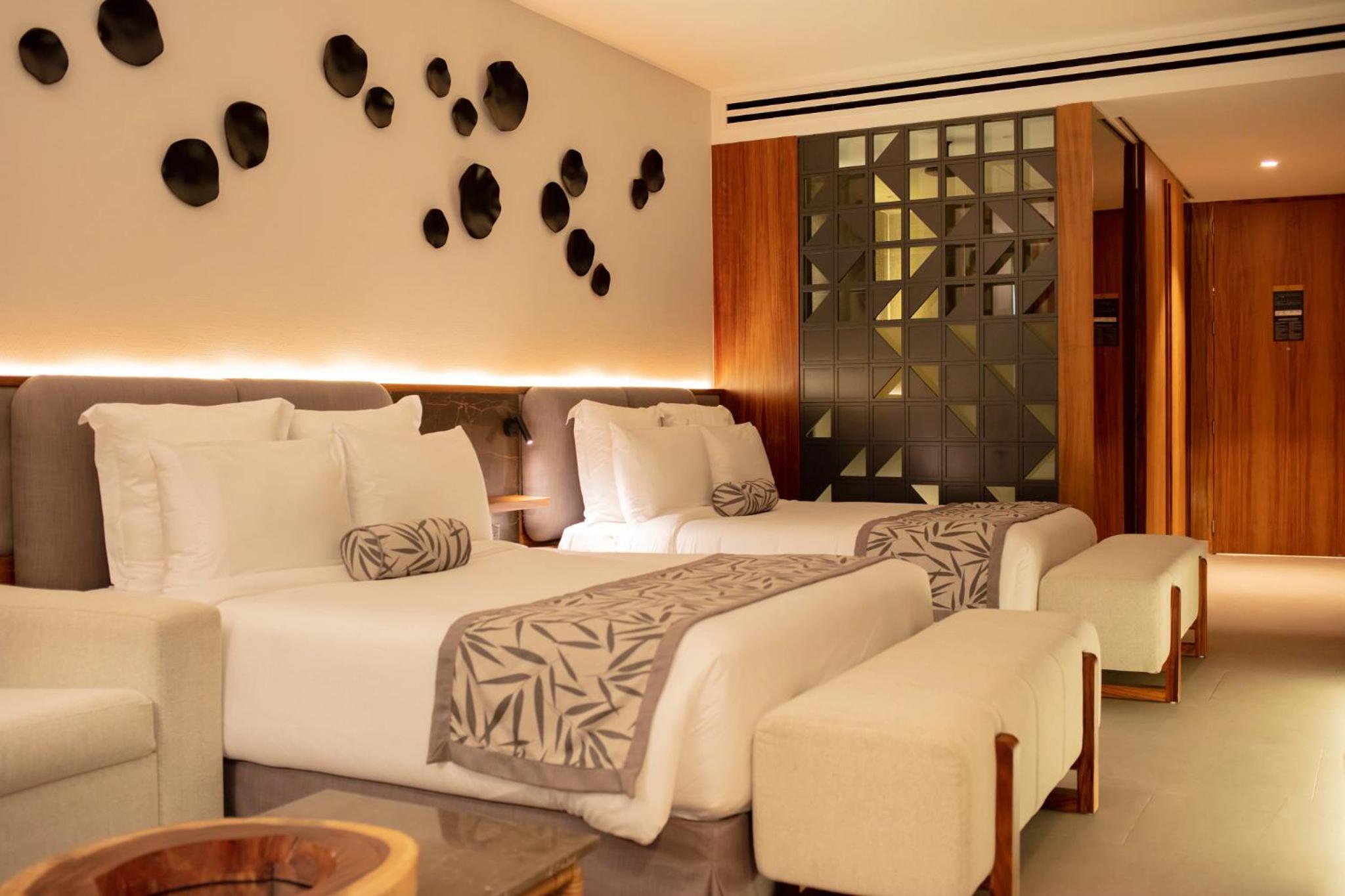 Junior Suite Panoramic View Double - Photo 1