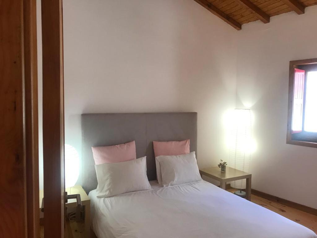 Seven-Bedroom House photo 1