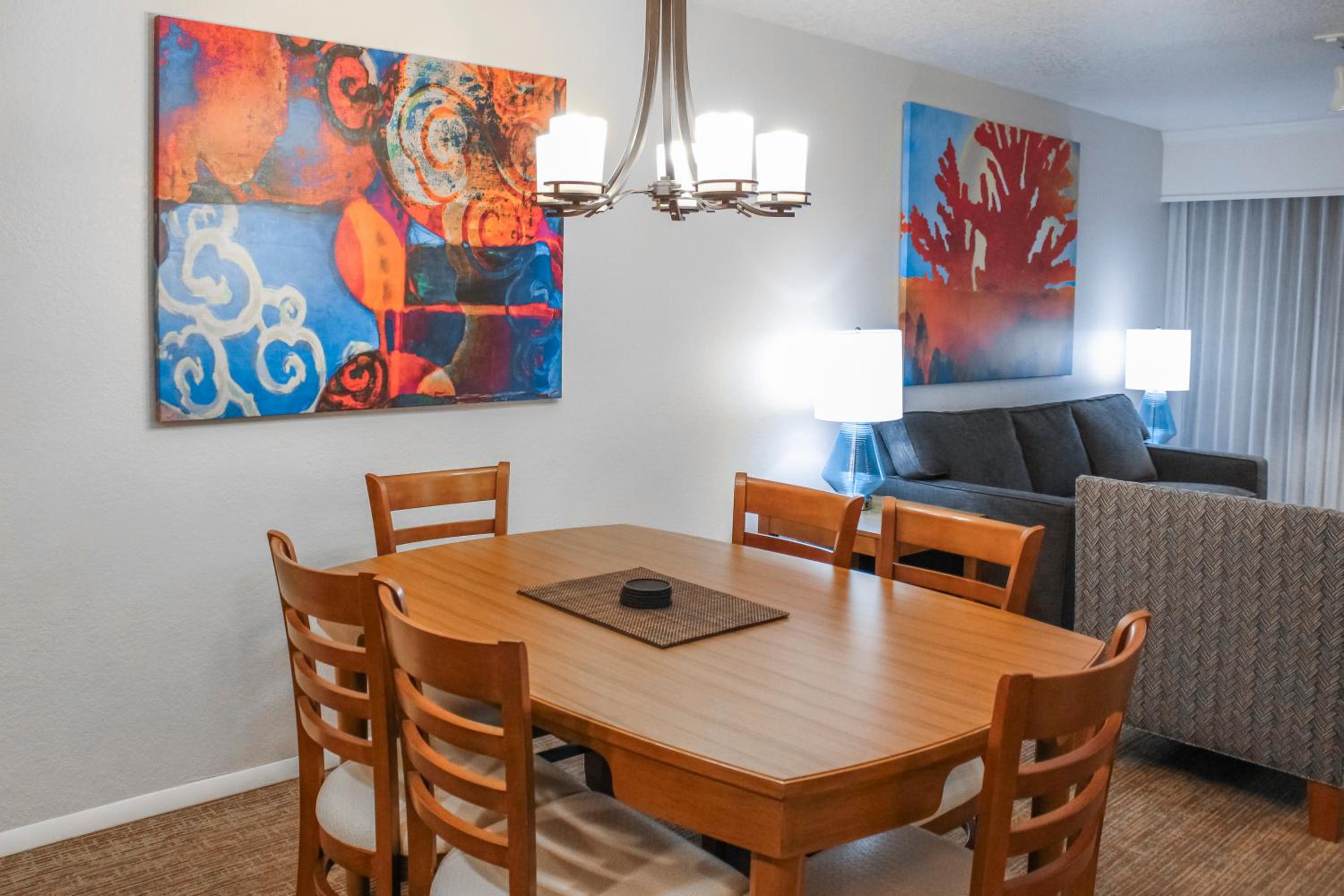 Two-Bedroom Suite - Photo 5