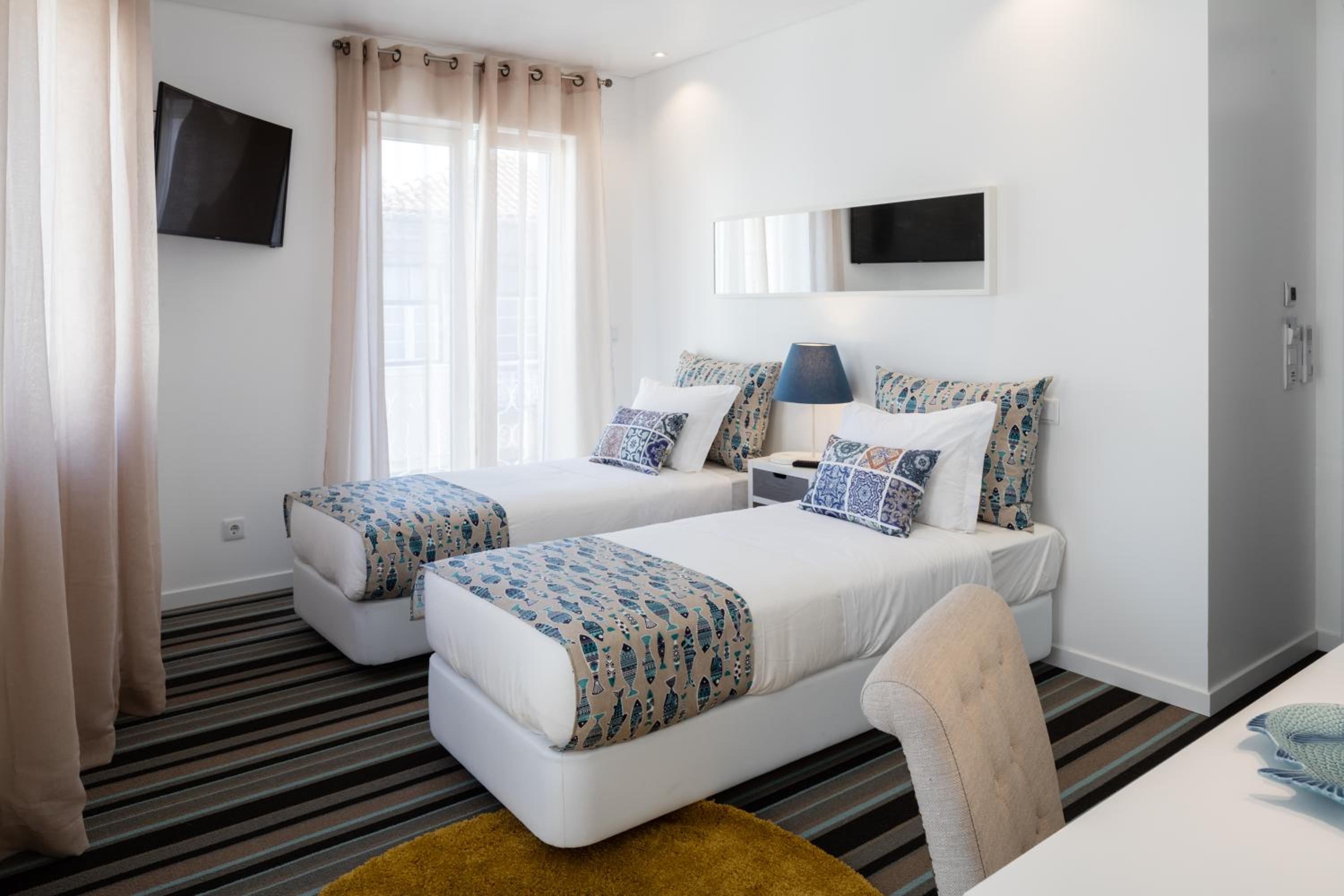 Deluxe Double or Twin Room with Balcony - Photo 6
