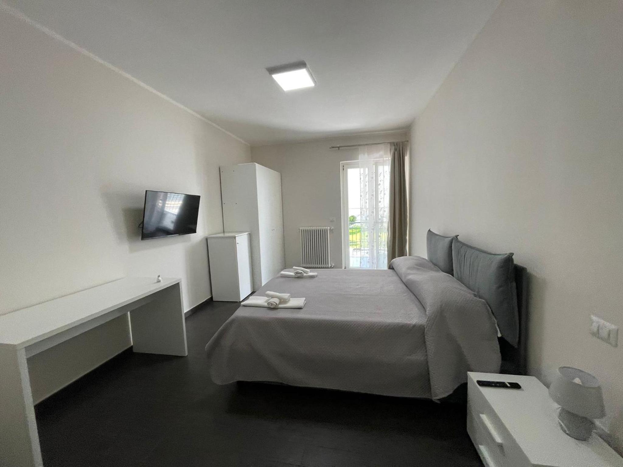 Apartment with Garden View - Photo 3