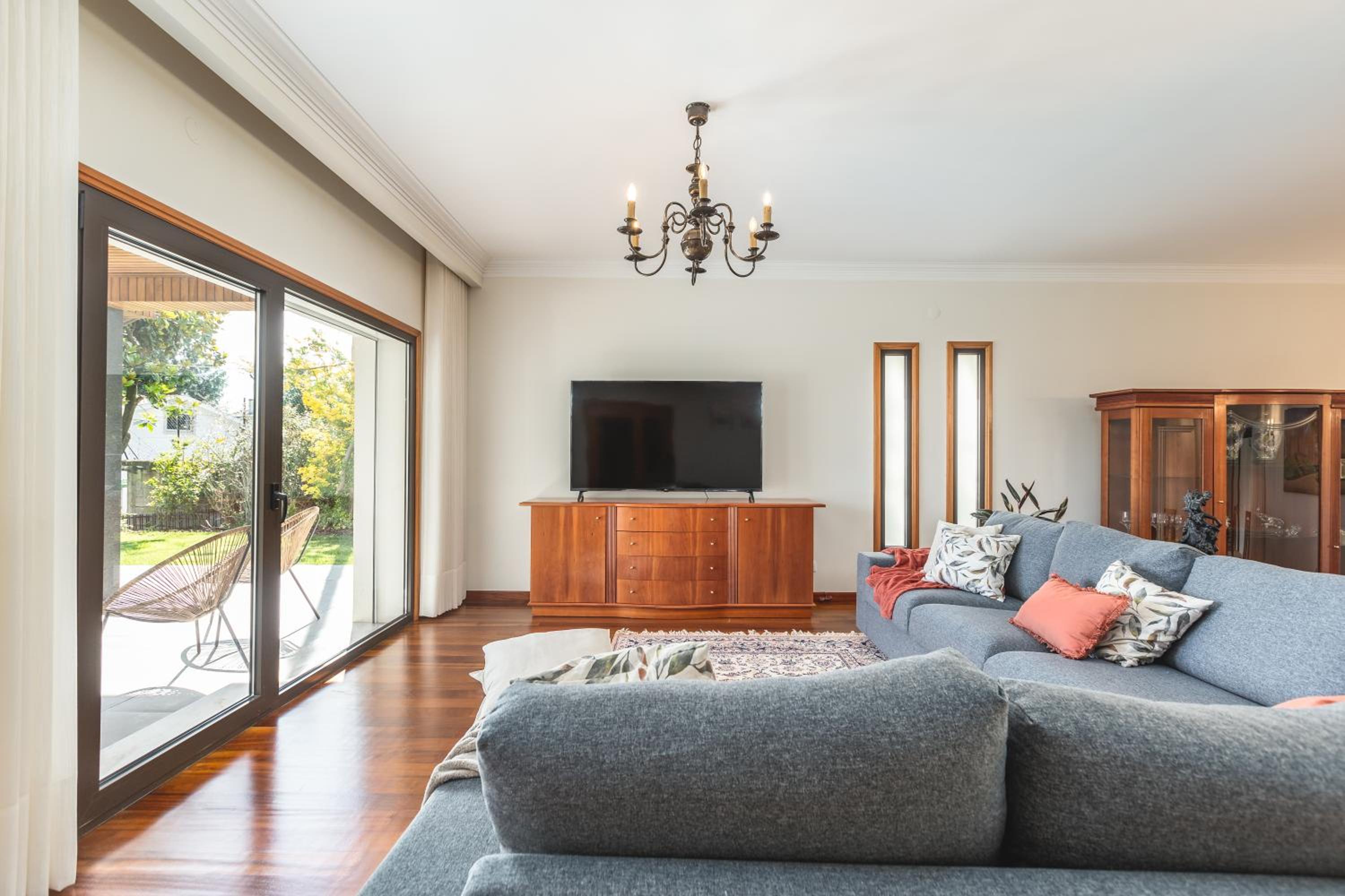 Villa photo 1
