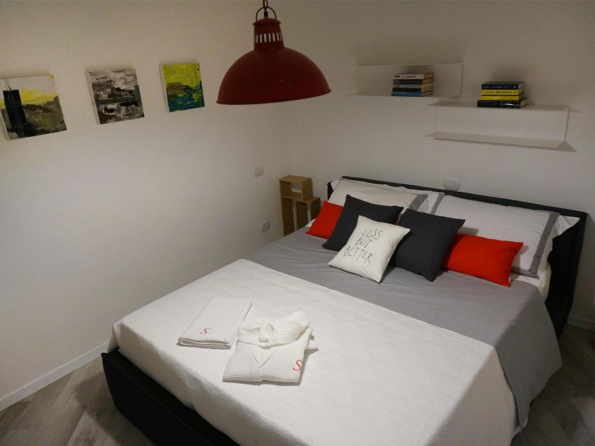 One-Bedroom Apartment - Photo 5