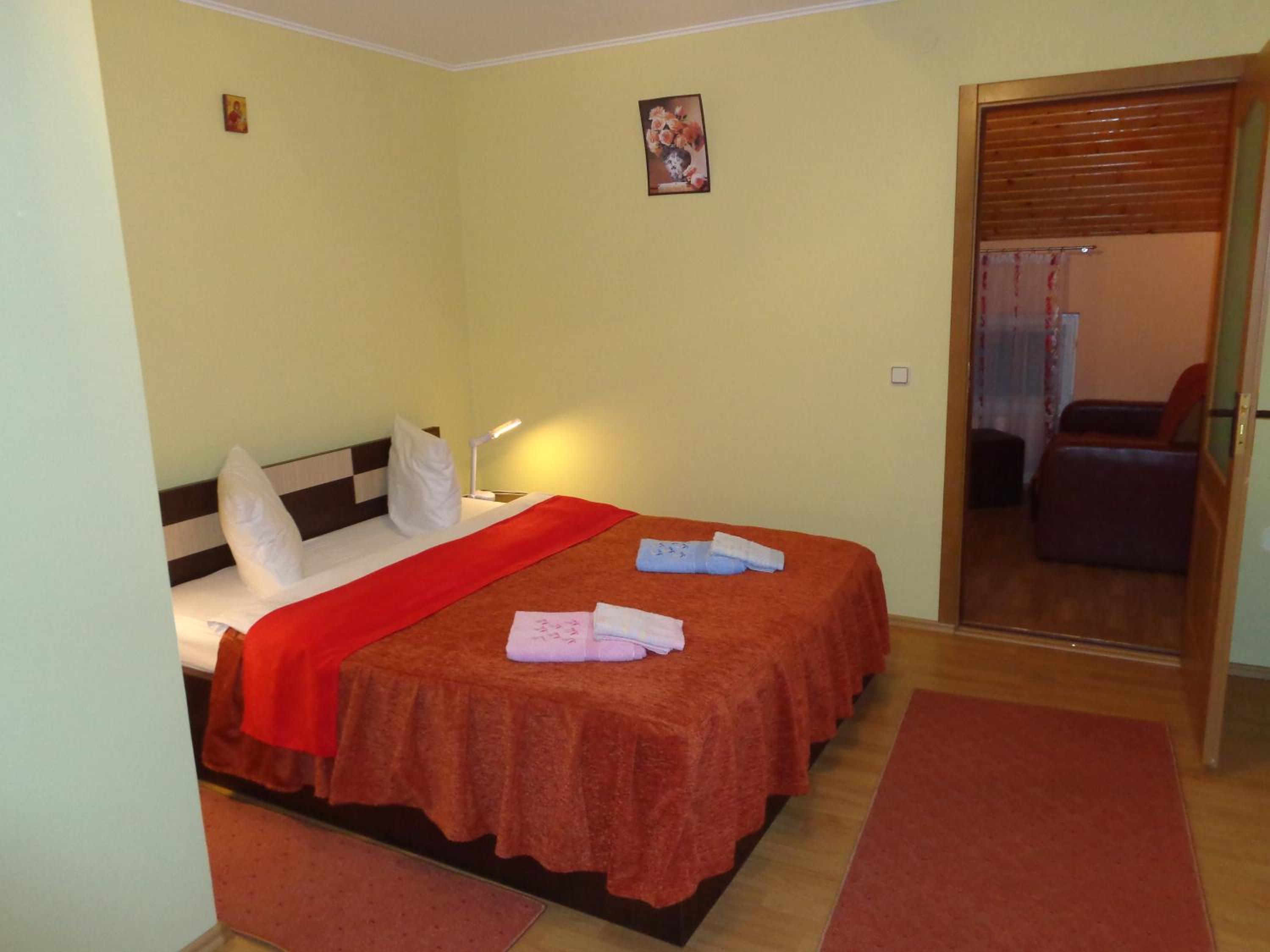 5 Bedroom Villa
