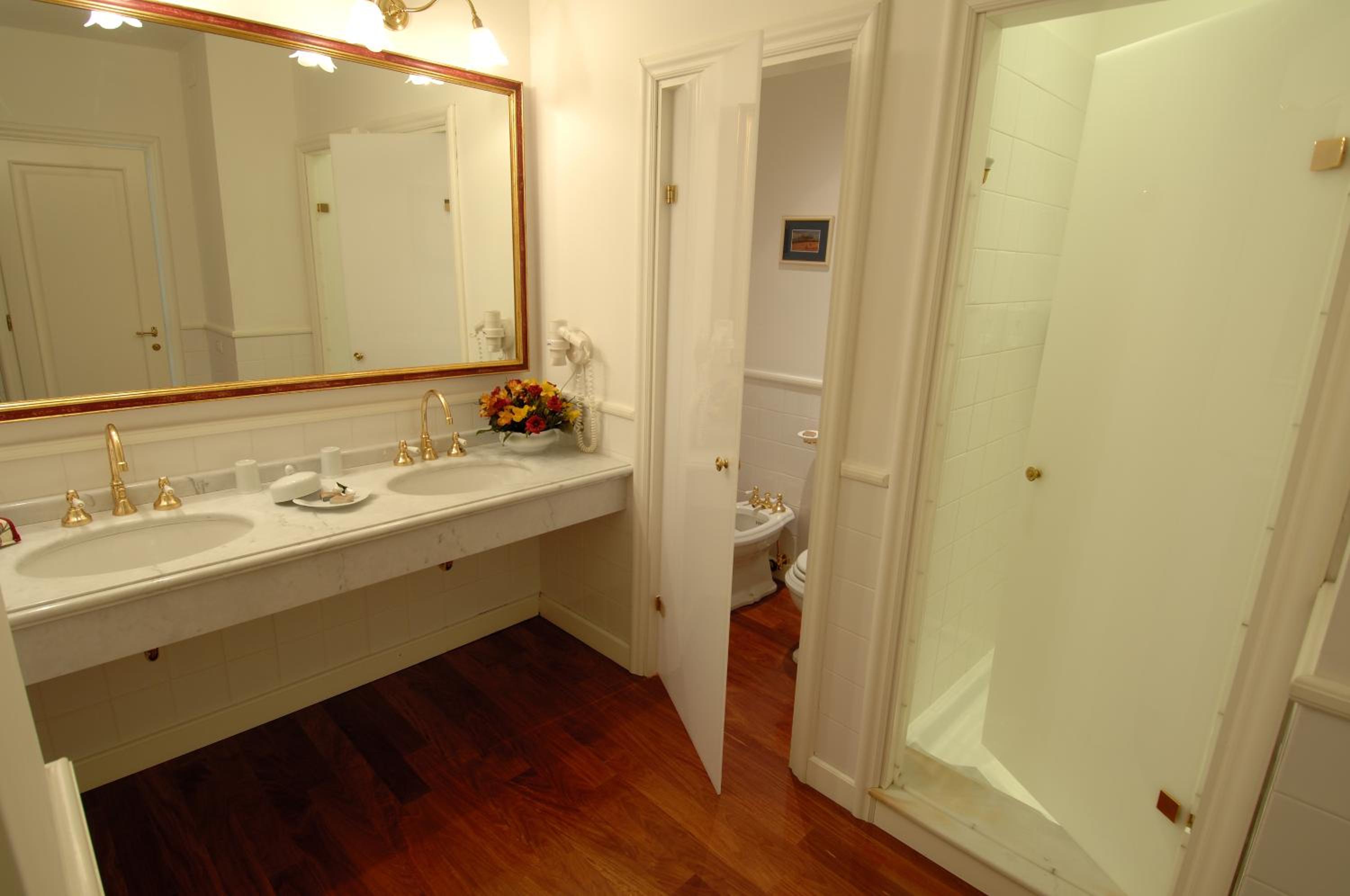 Superior Junior Suite (4 Adults) photo 3