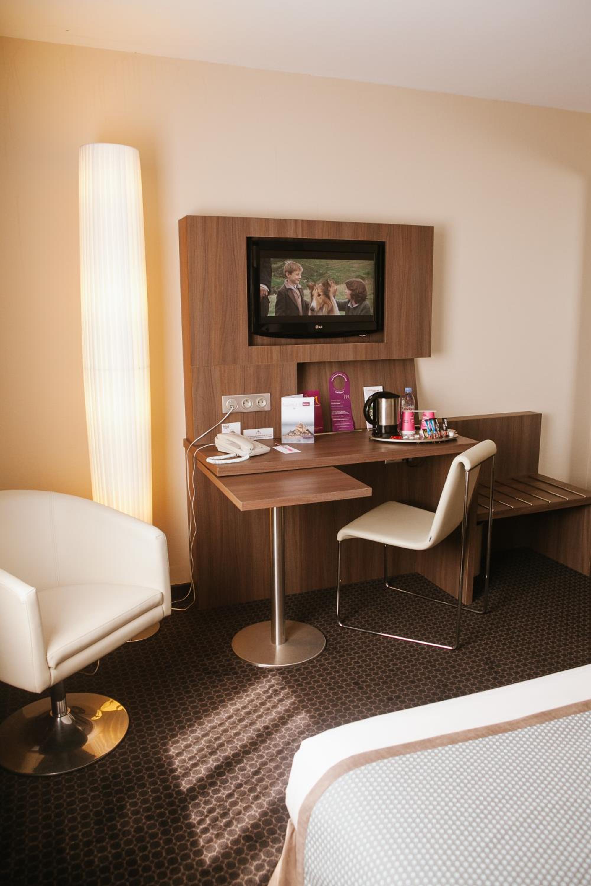 Standard Room With 3 Single Beds