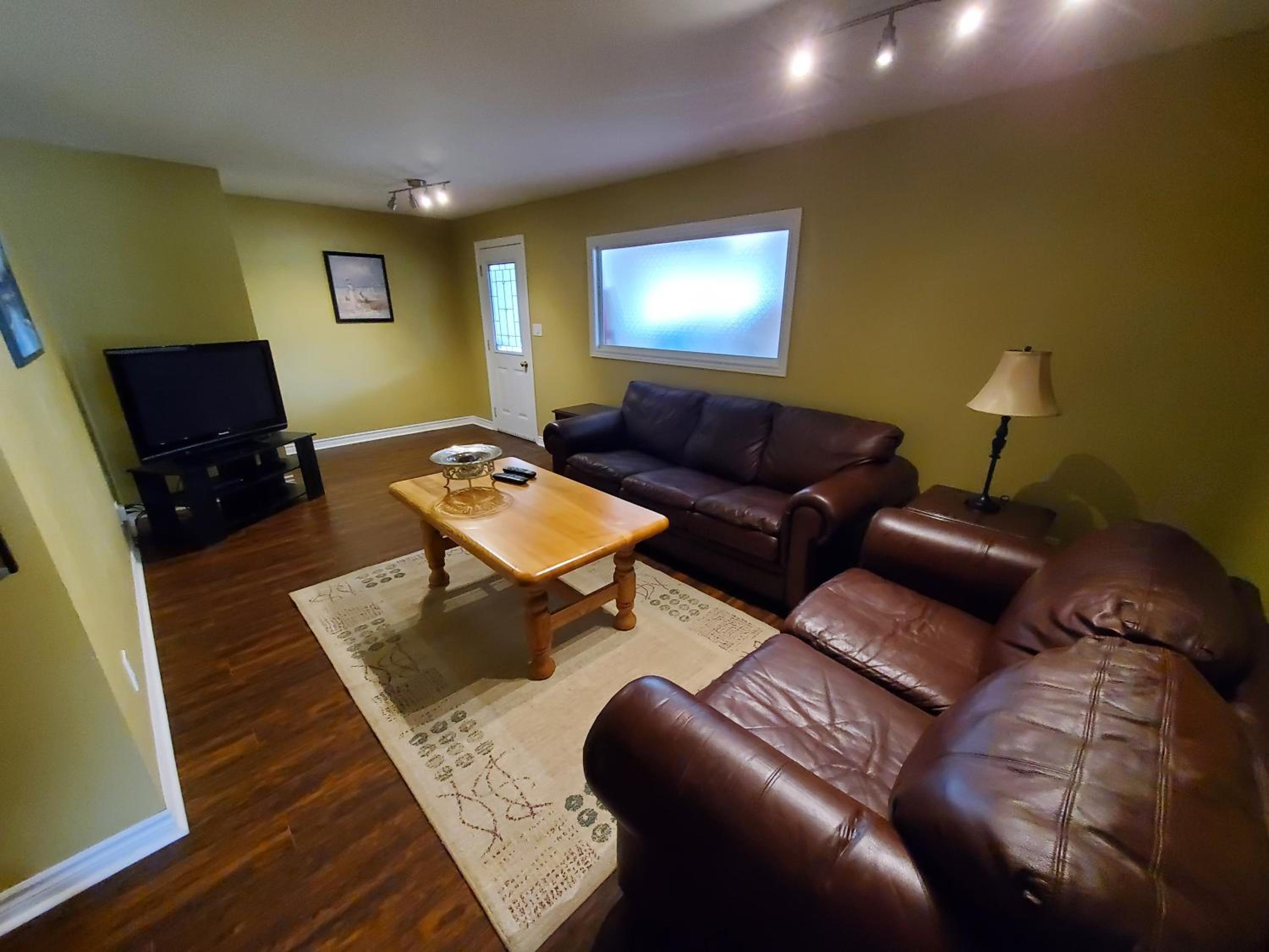 Two-Bedroom Bungalow photo 3