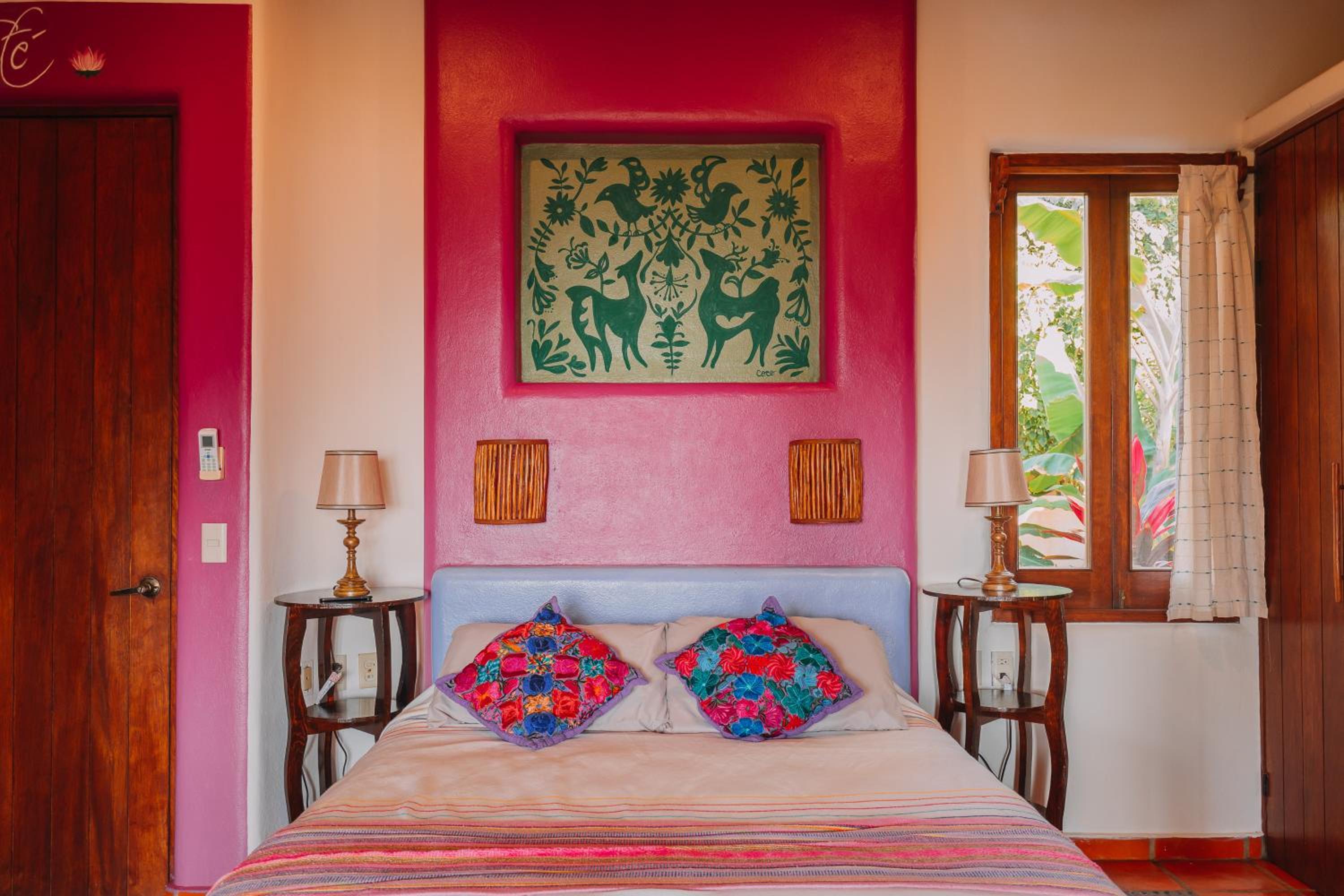 Deluxe Queen Room
