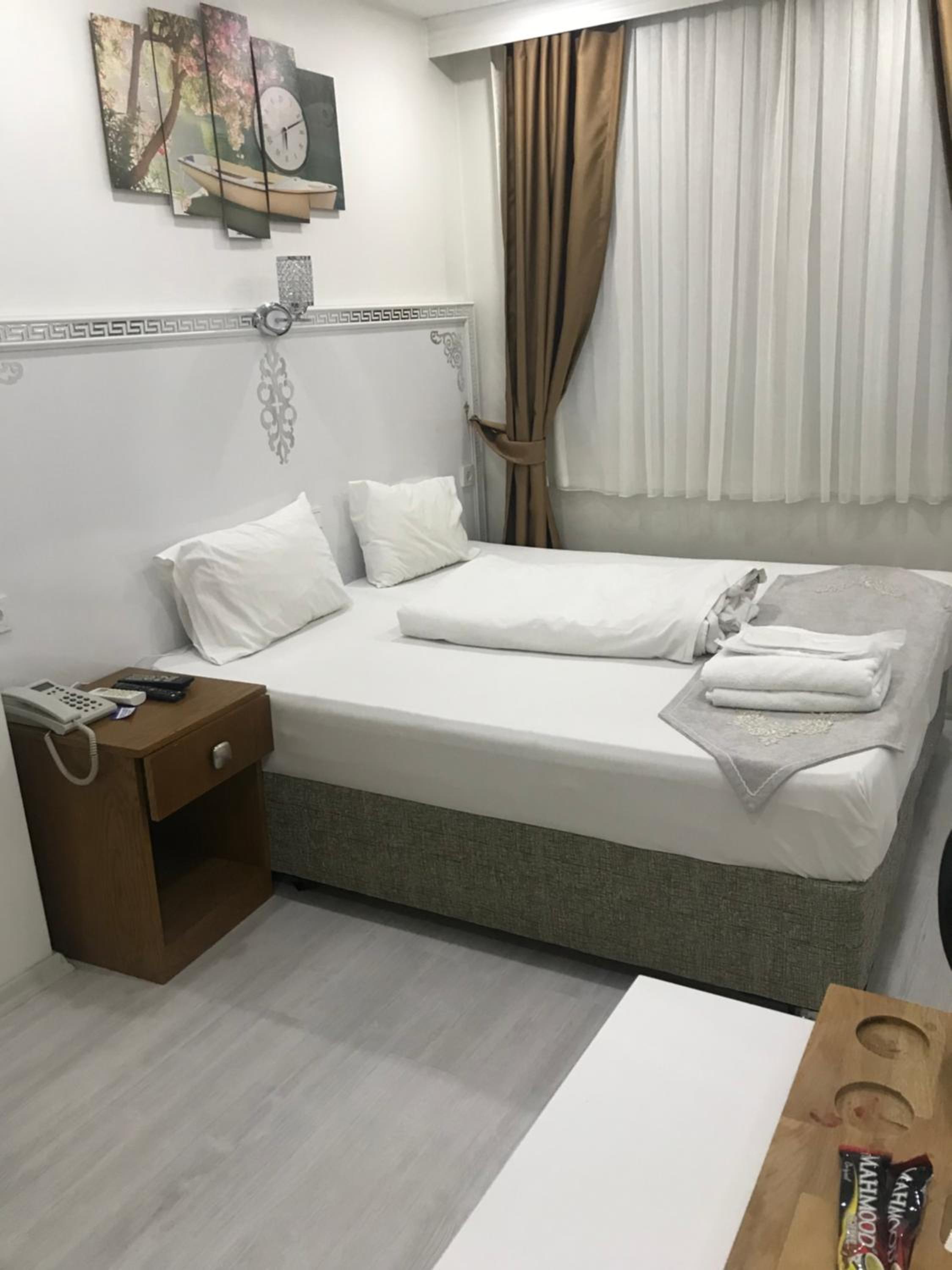Deluxe Double Room photo 2