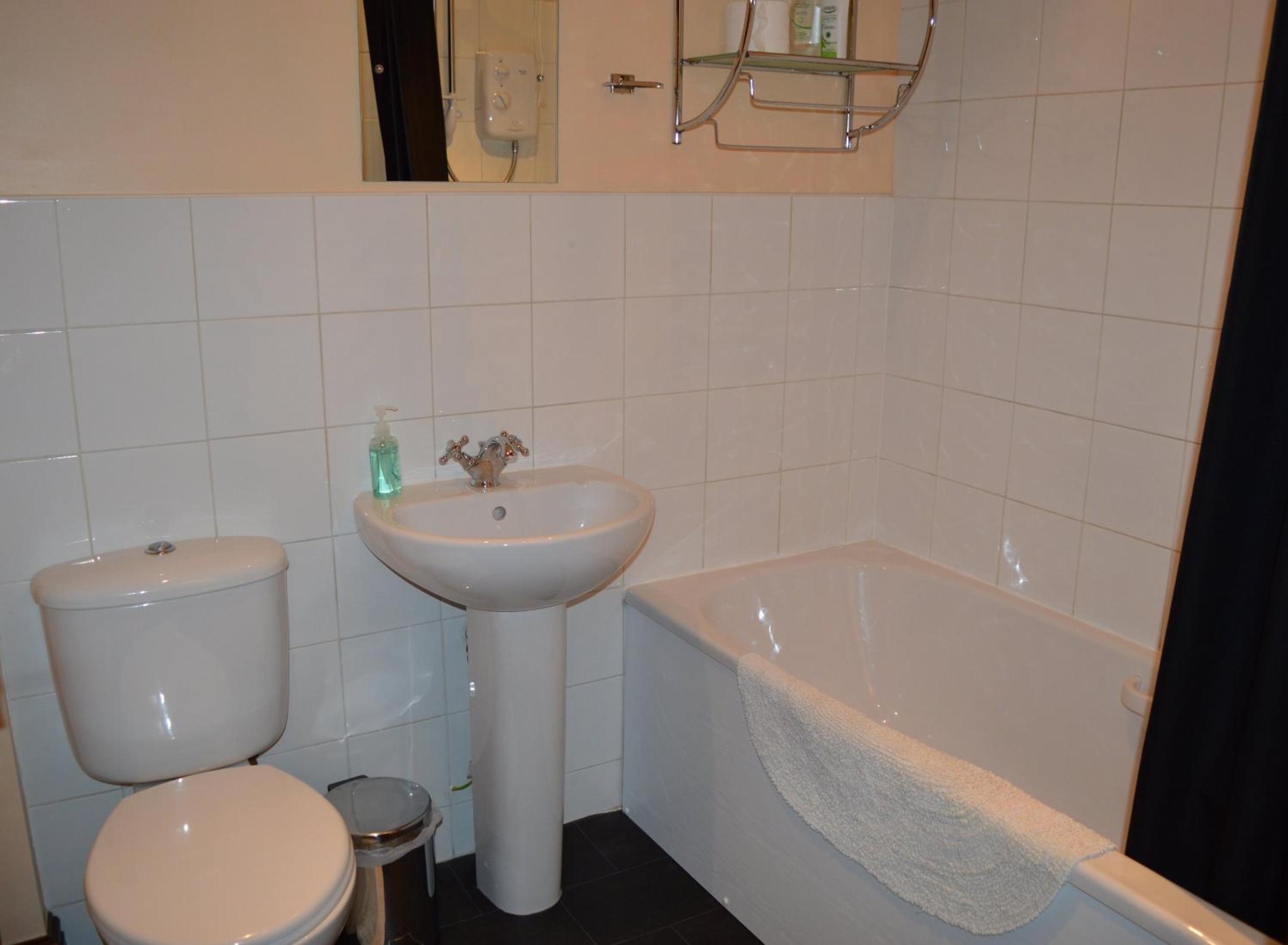 Double Room with Private Bathroom photo 3