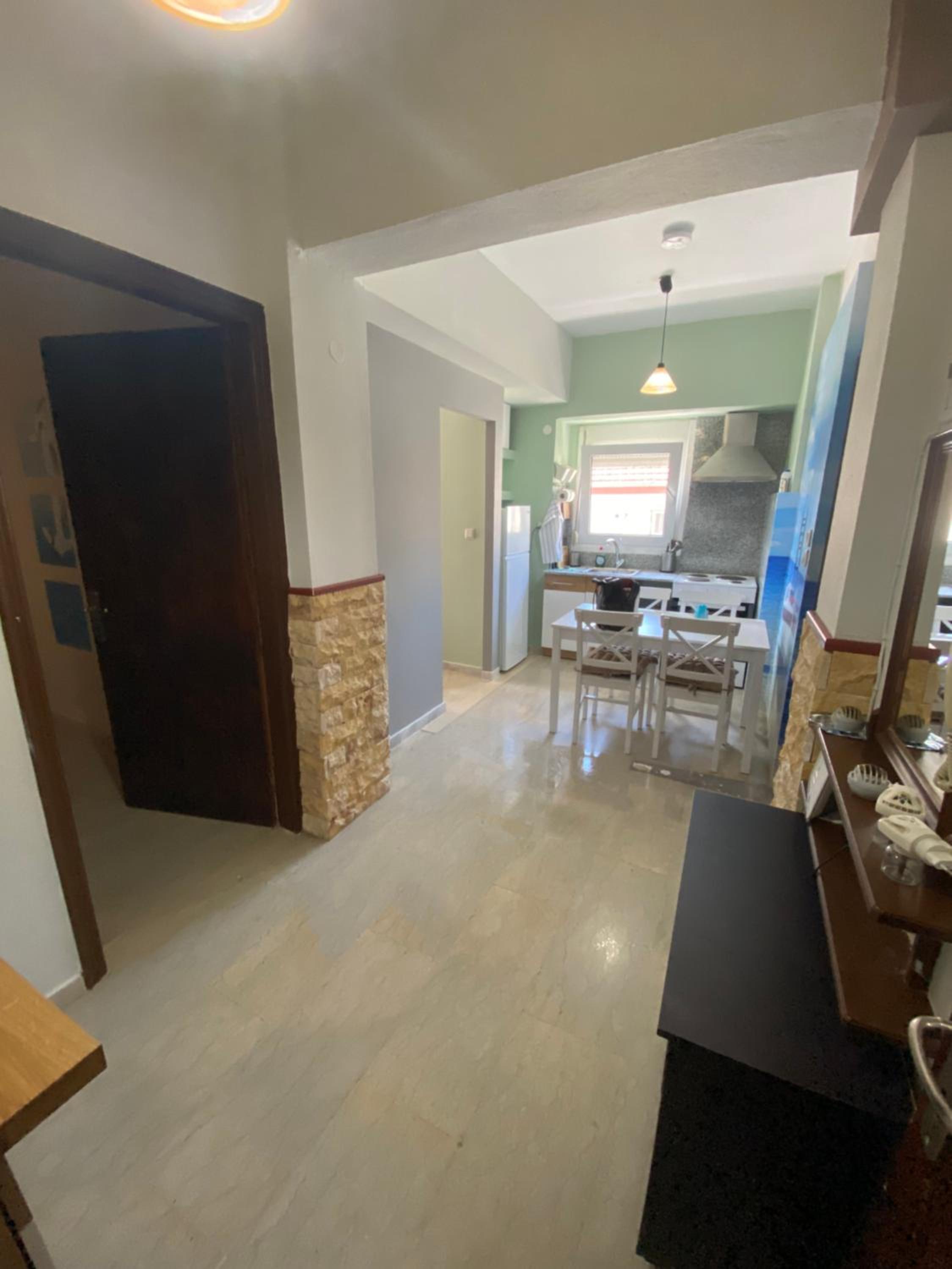 One-Bedroom Apartment photo 2