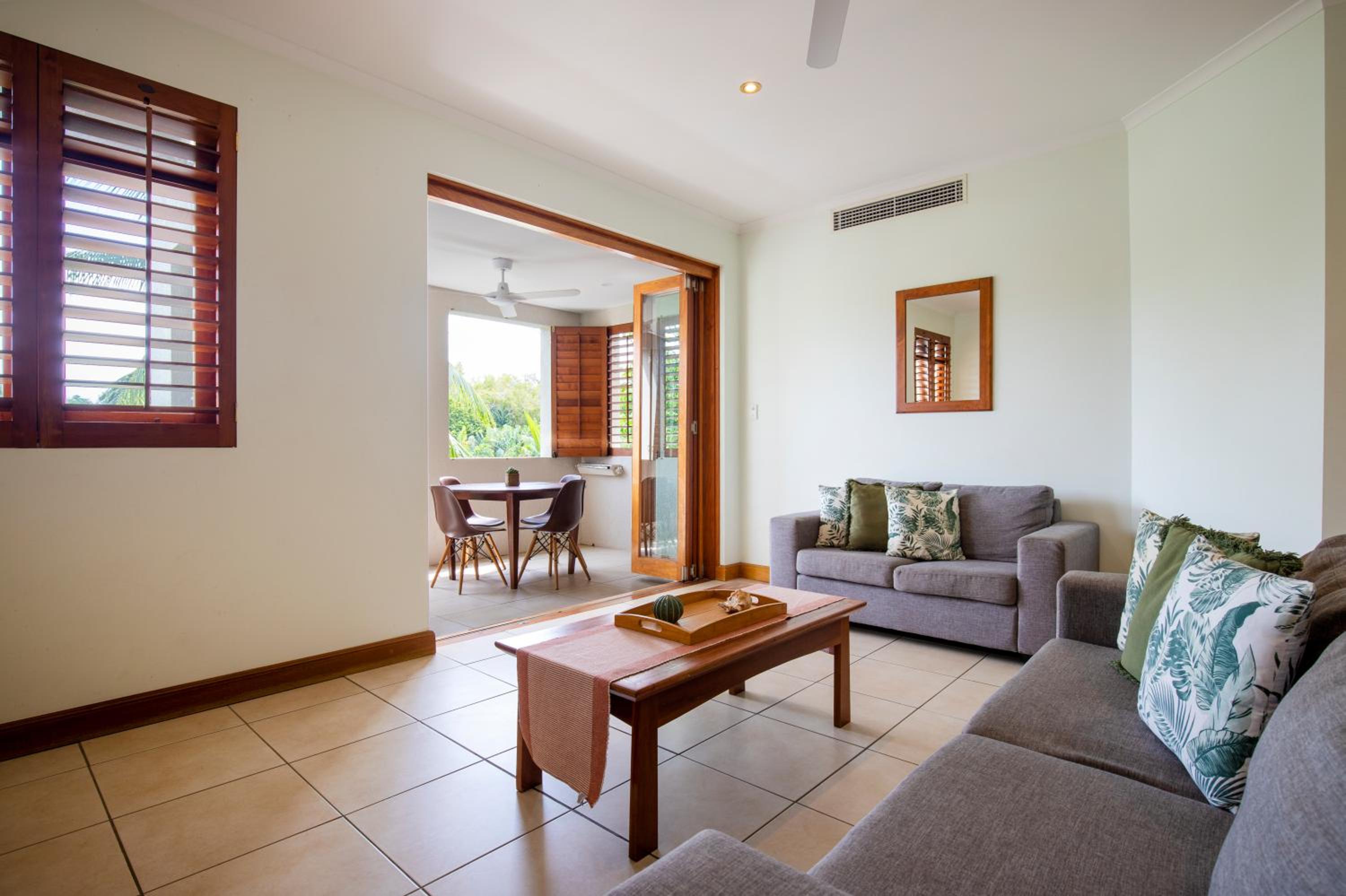 One-Bedroom Suite photo 2