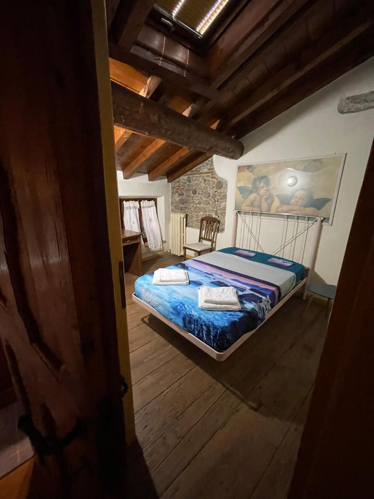 Three-Bedroom House - Photo 12