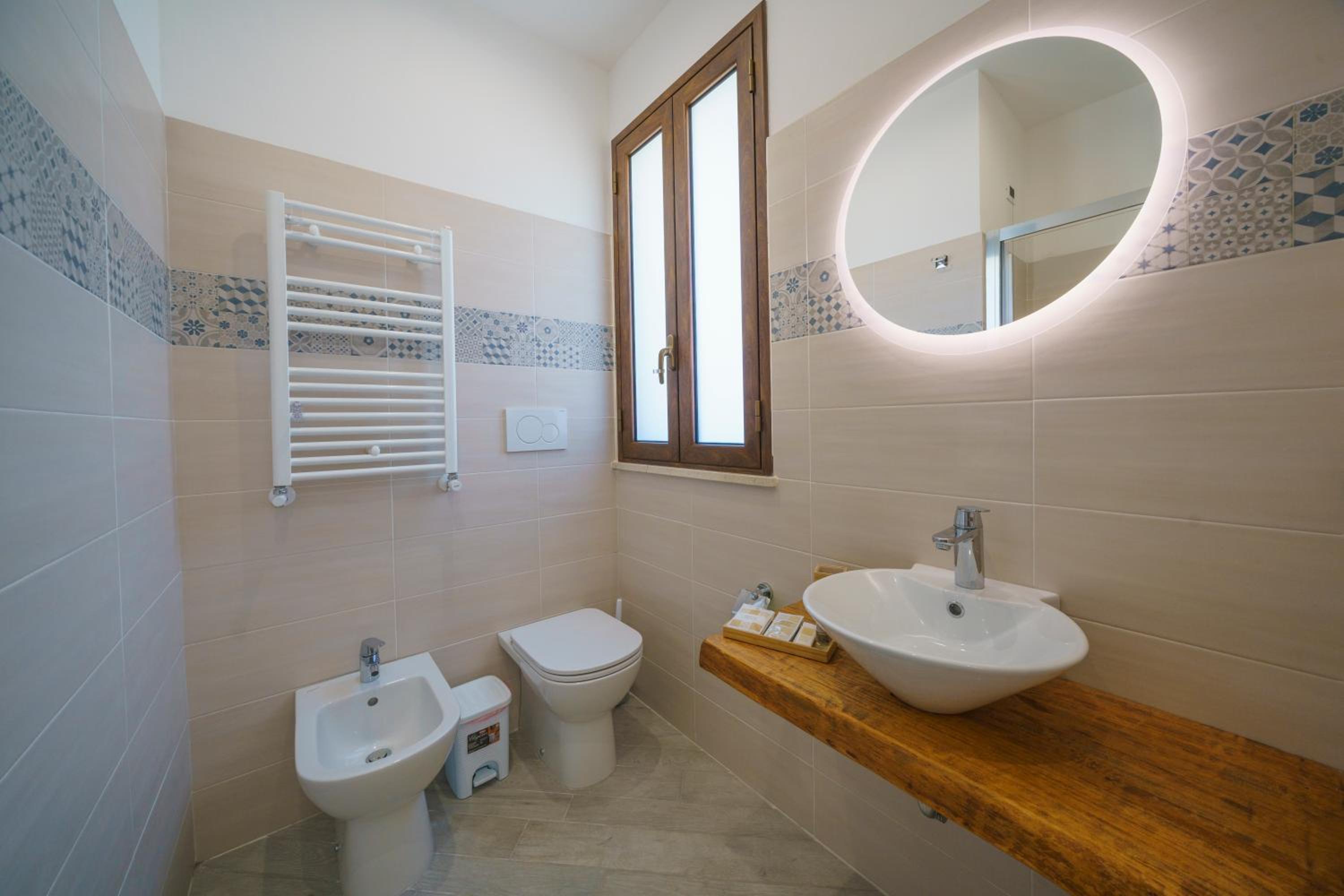 Double or Twin Room photo 3