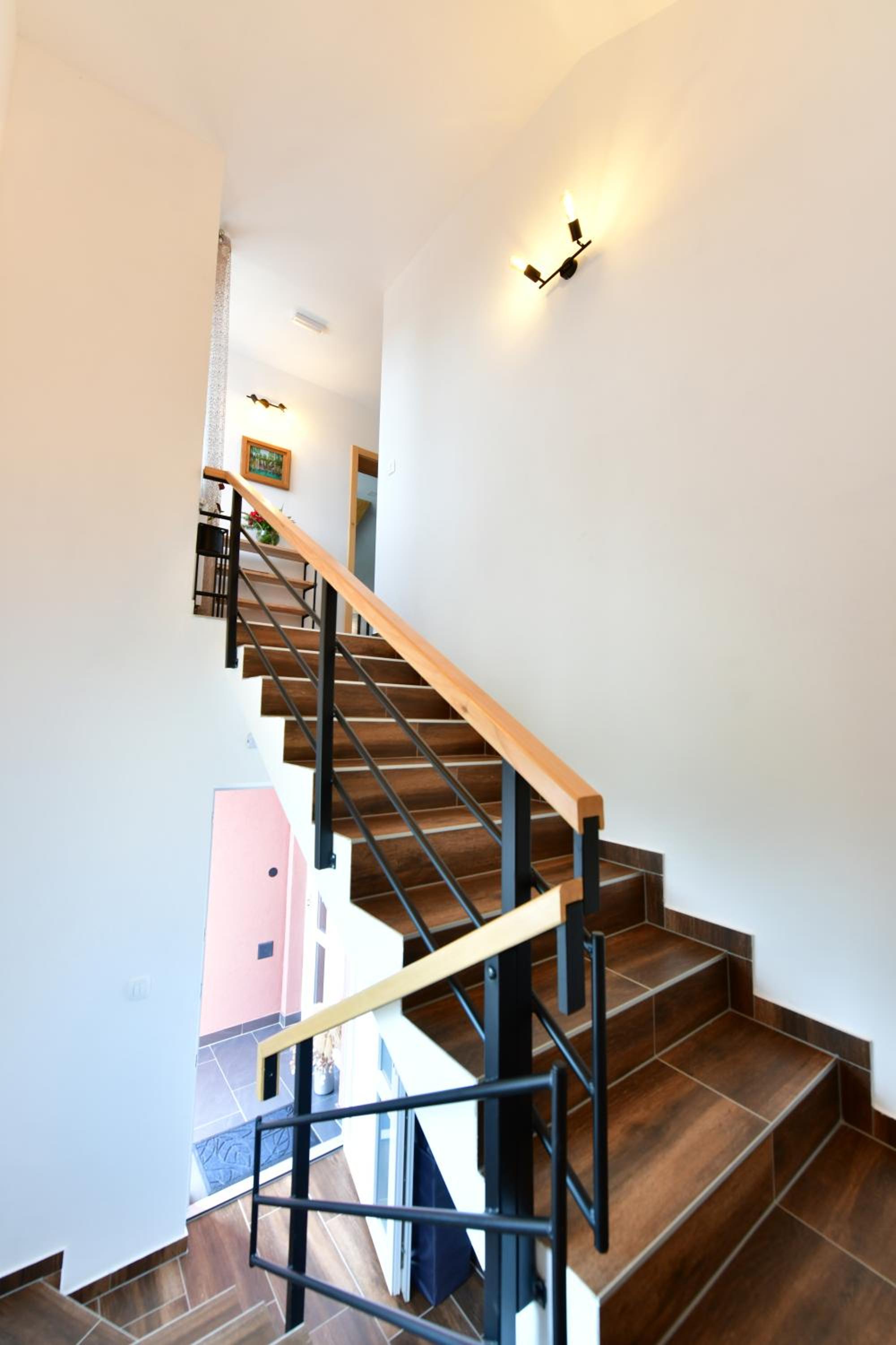 King Studio with Sofa Bed - Photo 31
