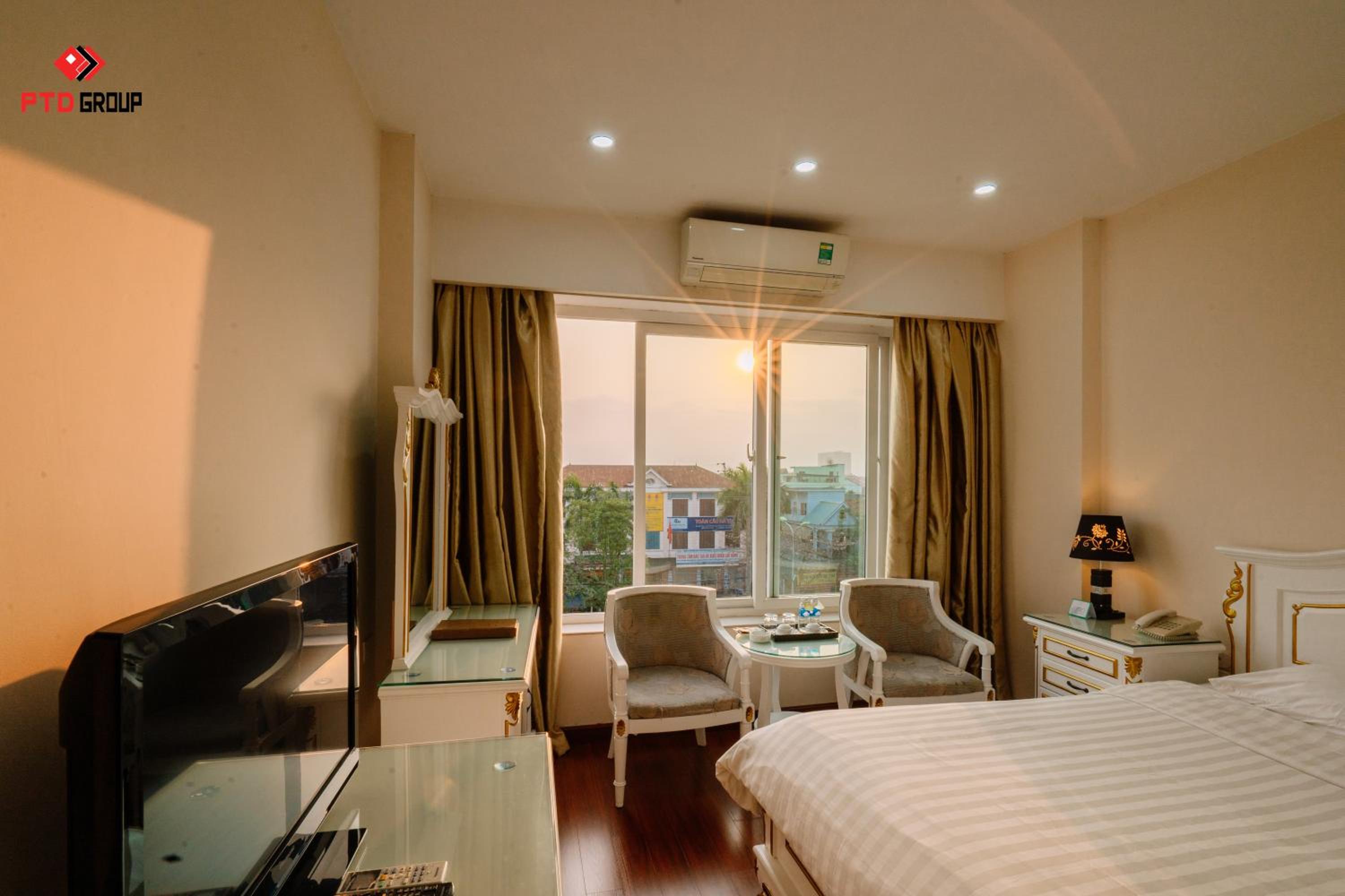 Deluxe Room - Photo 1