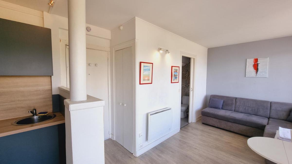 Apartment with Sea View photo 3