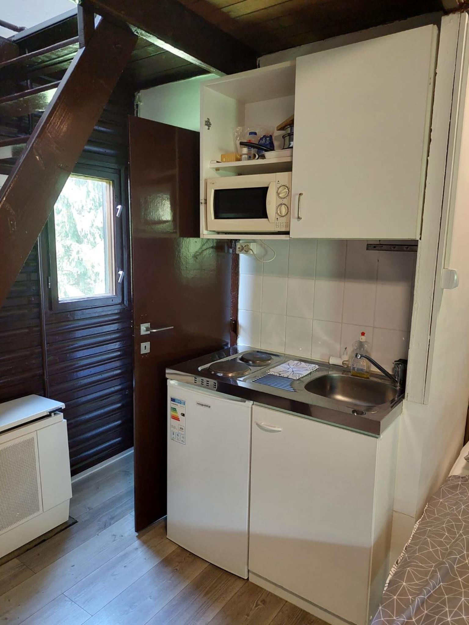 Apartment with Mountain View - Photo 5