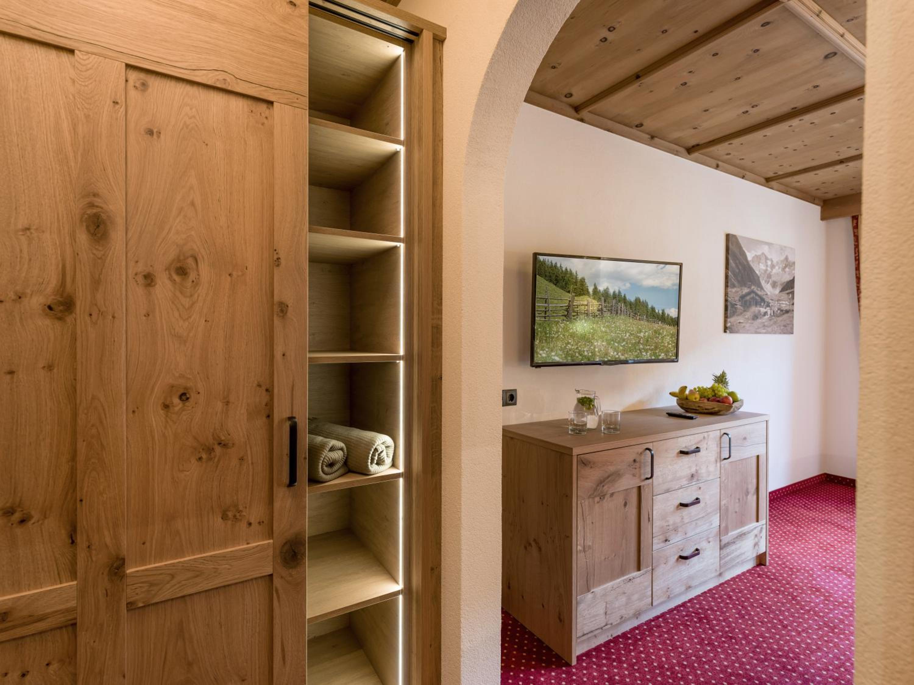 Classic Double Room with Balcony photo 2