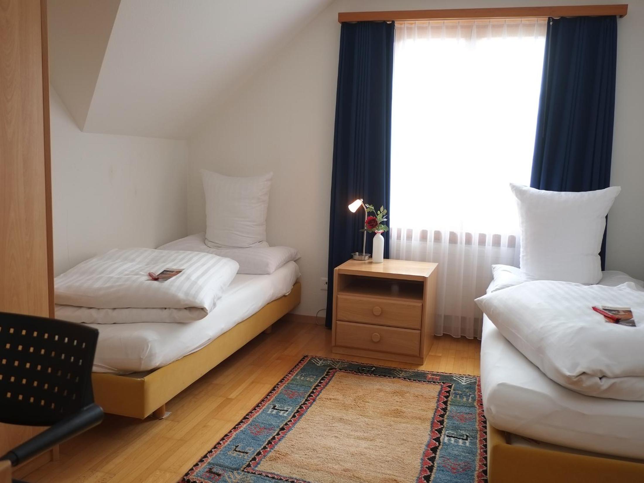 Single Room photo 2