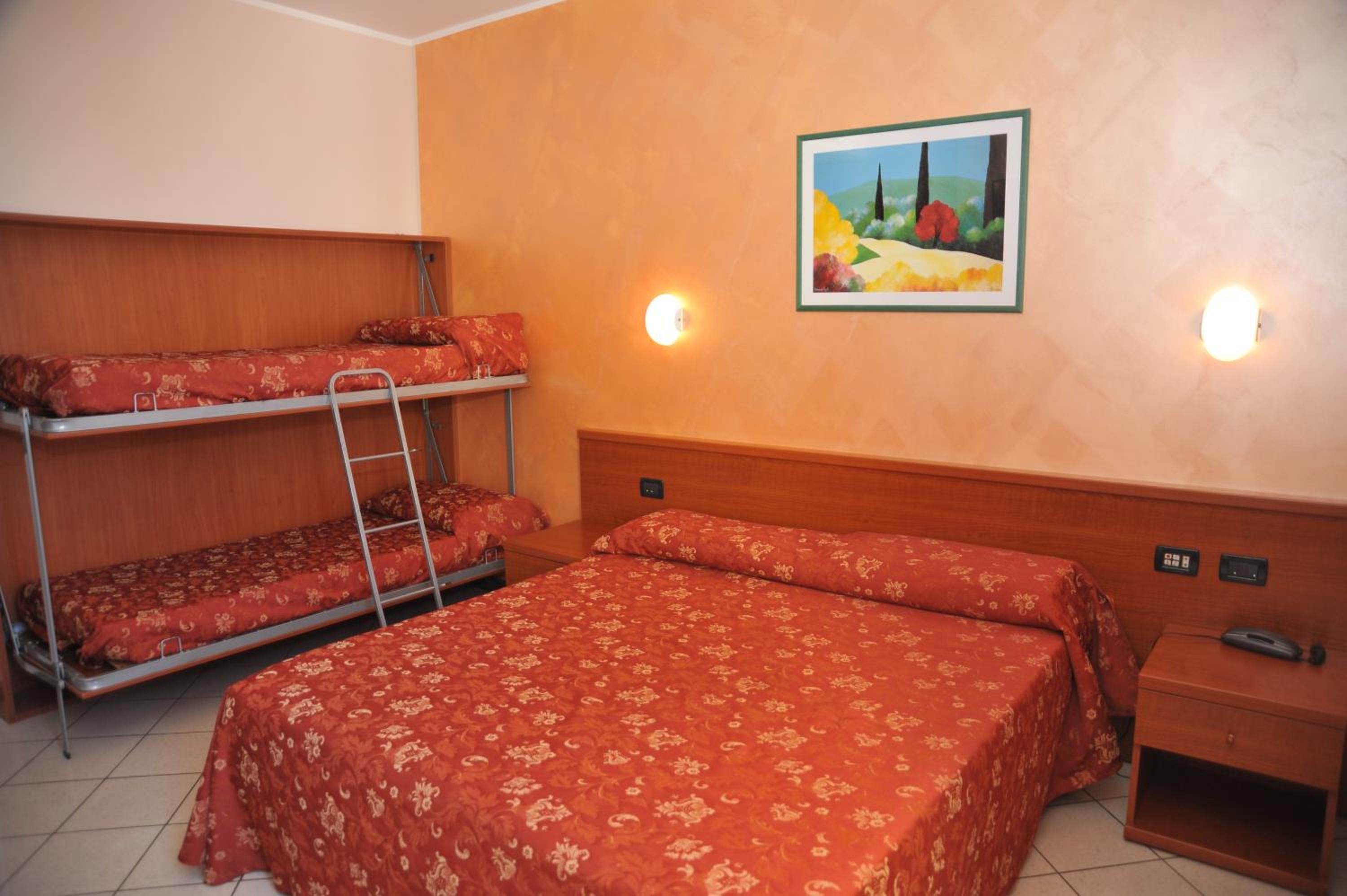 Quadruple Room photo 1