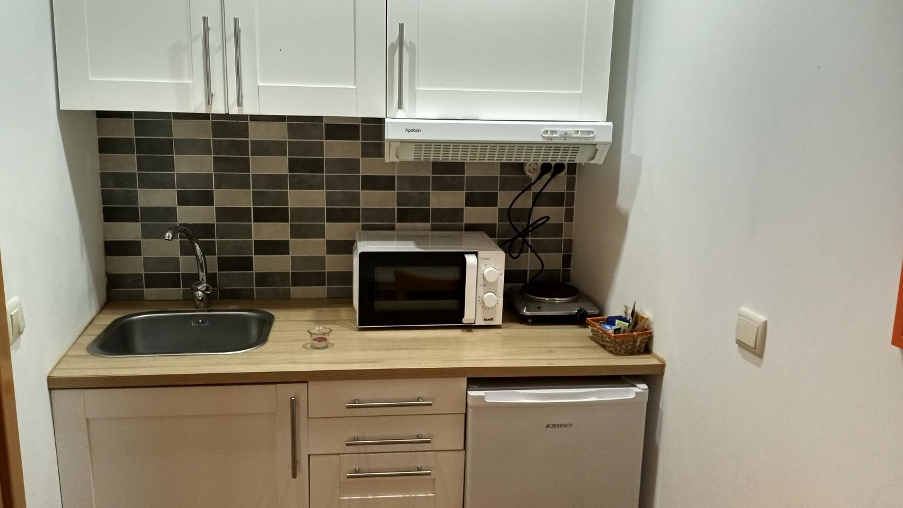 One-Bedroom House photo 2