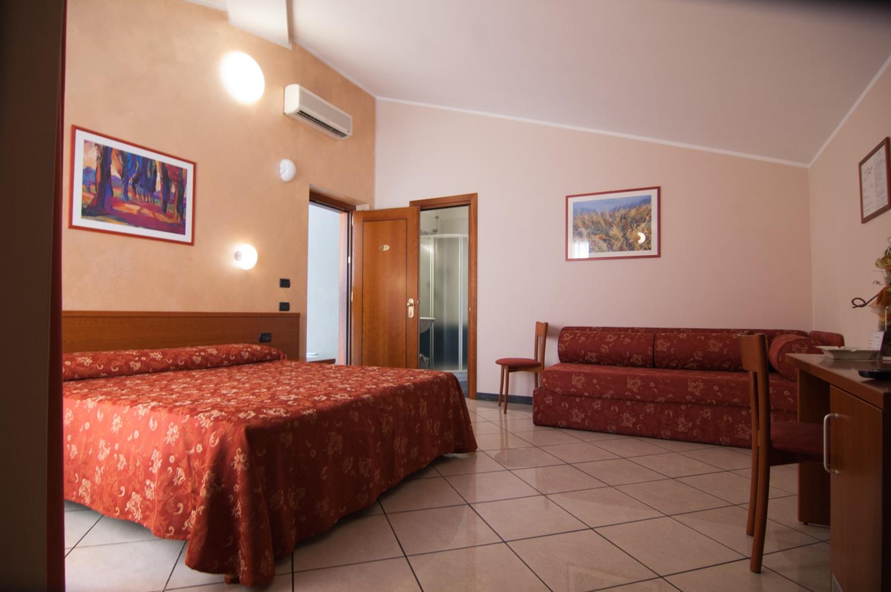 Triple Room photo 1