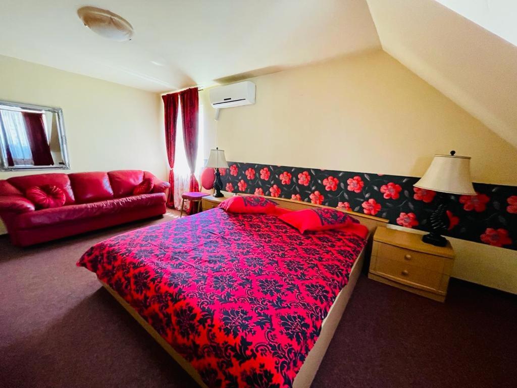 Double Room - Photo 9