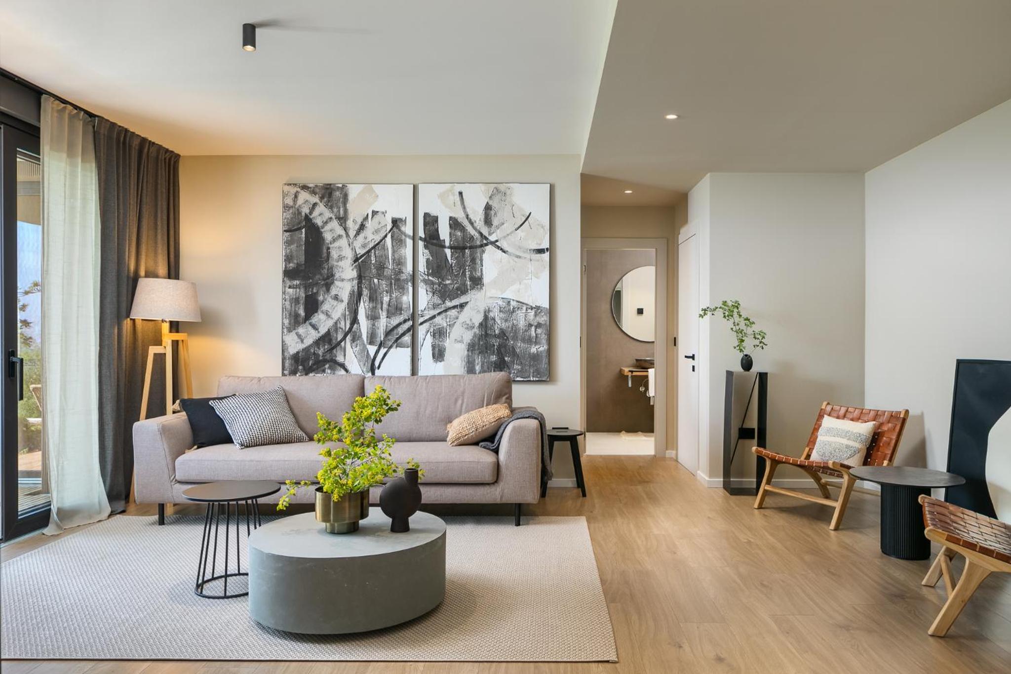 Three-Bedroom Apartment photo 1