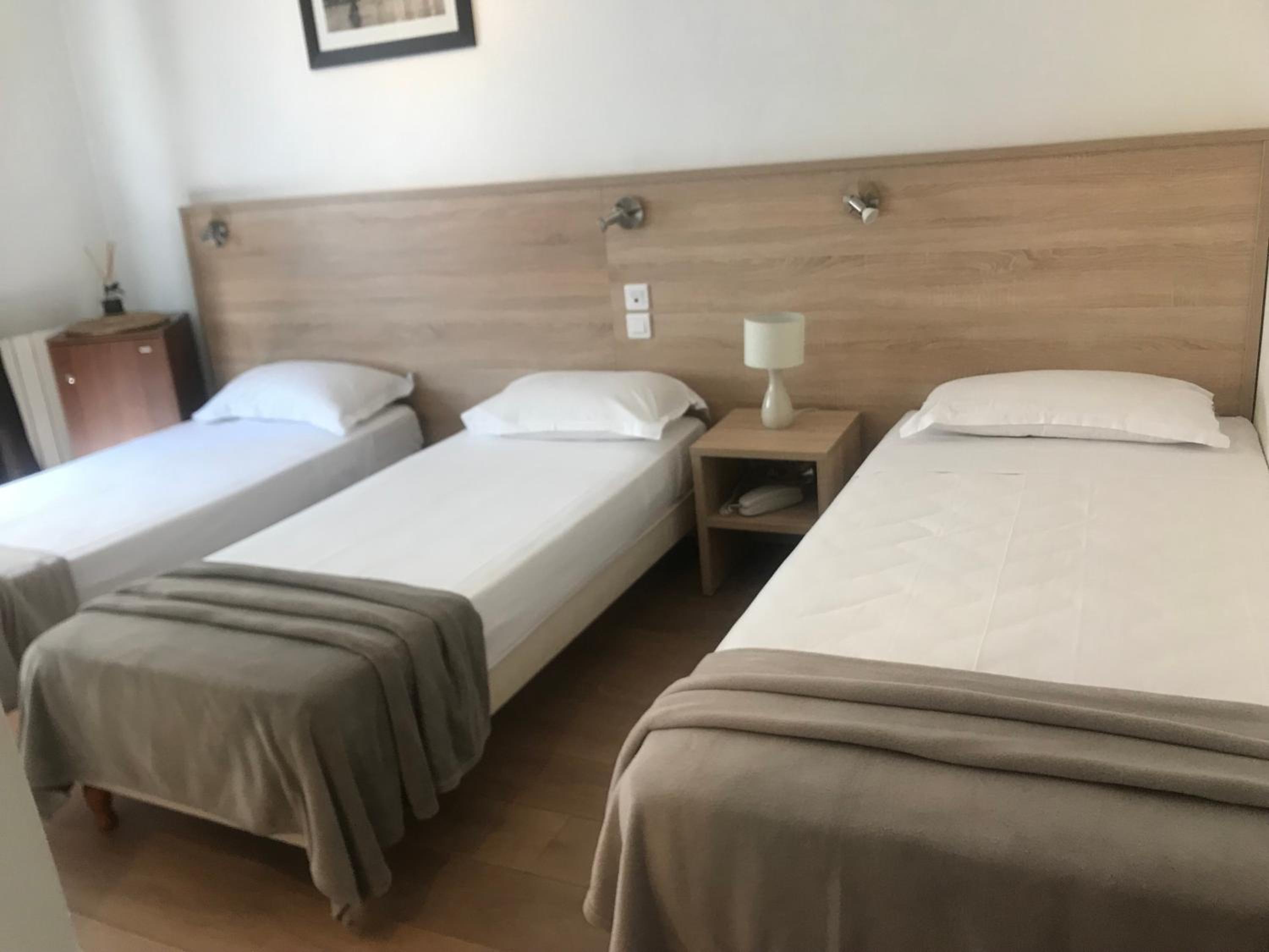 Triple Room - Photo 1