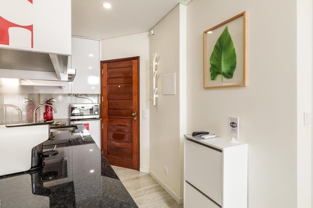 One-Bedroom Apartment - Photo 4