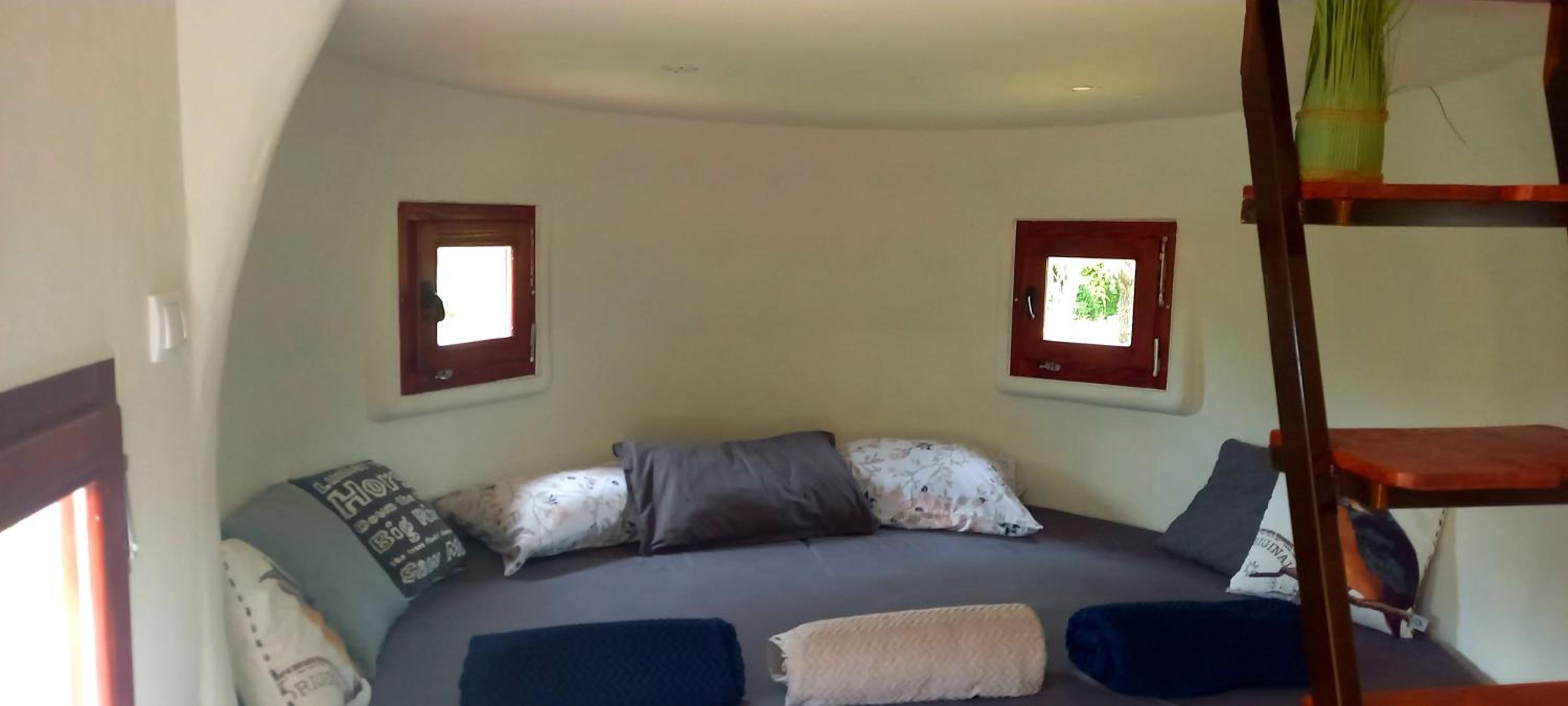 Mobile Home - Photo 18