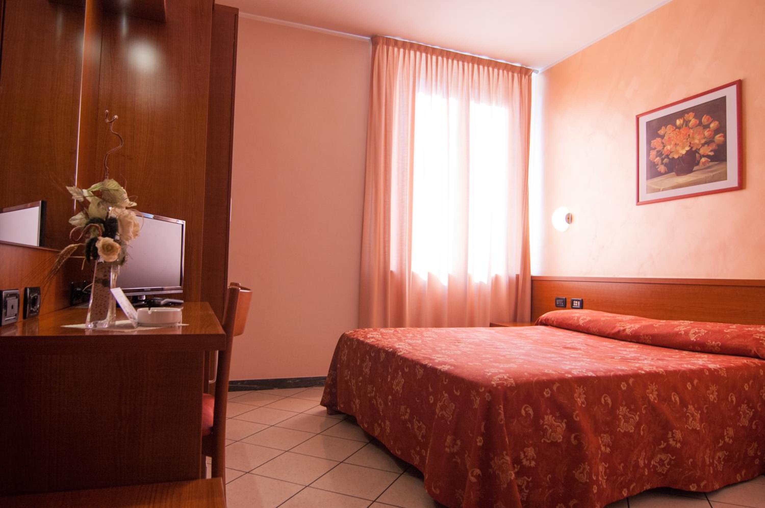 Single Room photo 2
